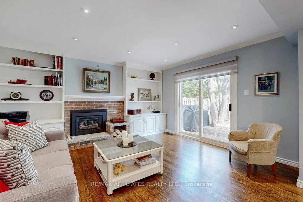 Photo 82 of 6 Centrepark Drive, Ottawa, Blackburn Hamlet — HOMEH
