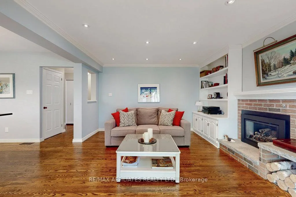 Photo 95 of 6 Centrepark Drive, Ottawa, Blackburn Hamlet — HOMEH