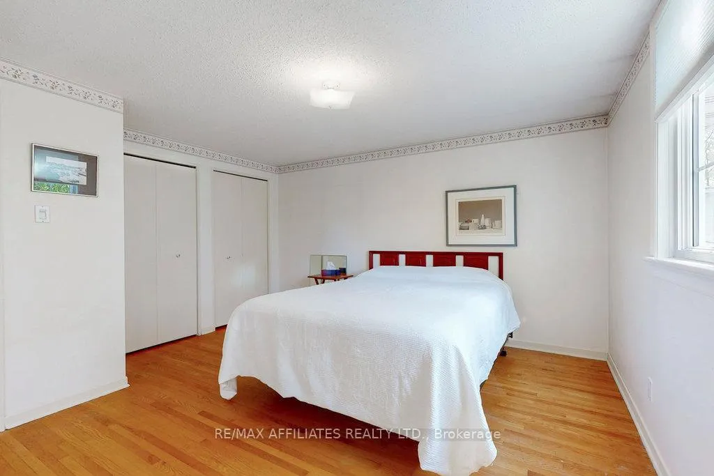 Photo 116 of 6 Centrepark Drive, Ottawa, Blackburn Hamlet — HOMEH