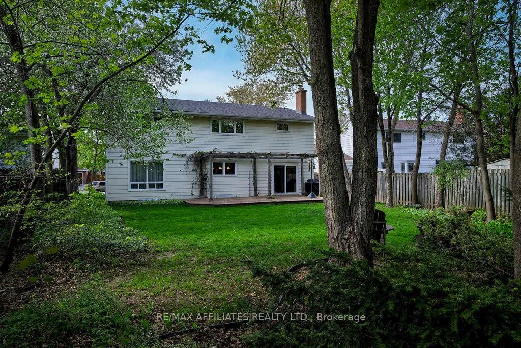 Photo 183 of 6 Centrepark Drive, Ottawa, Blackburn Hamlet — HOMEH