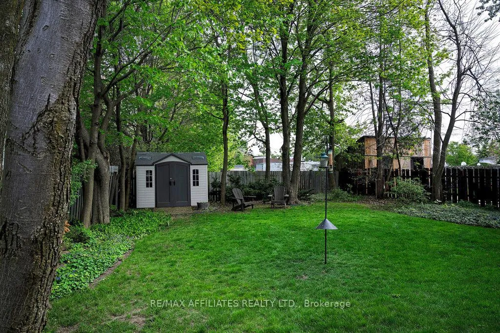 Photo 194 of 6 Centrepark Drive, Ottawa, Blackburn Hamlet — HOMEH