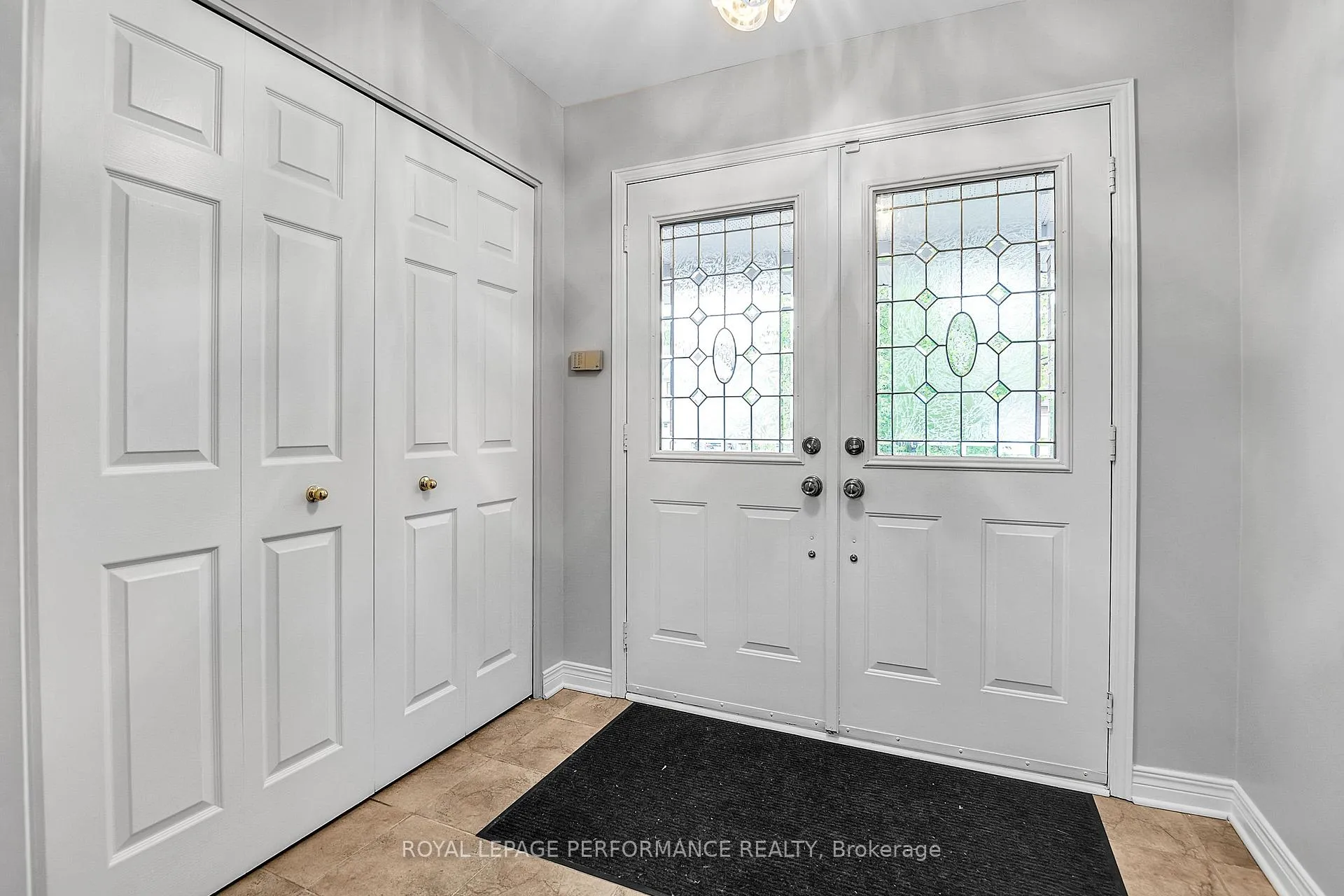 Photo 16 of 2088 Lamira Street, Ottawa, Applewood Acres — HOMEH