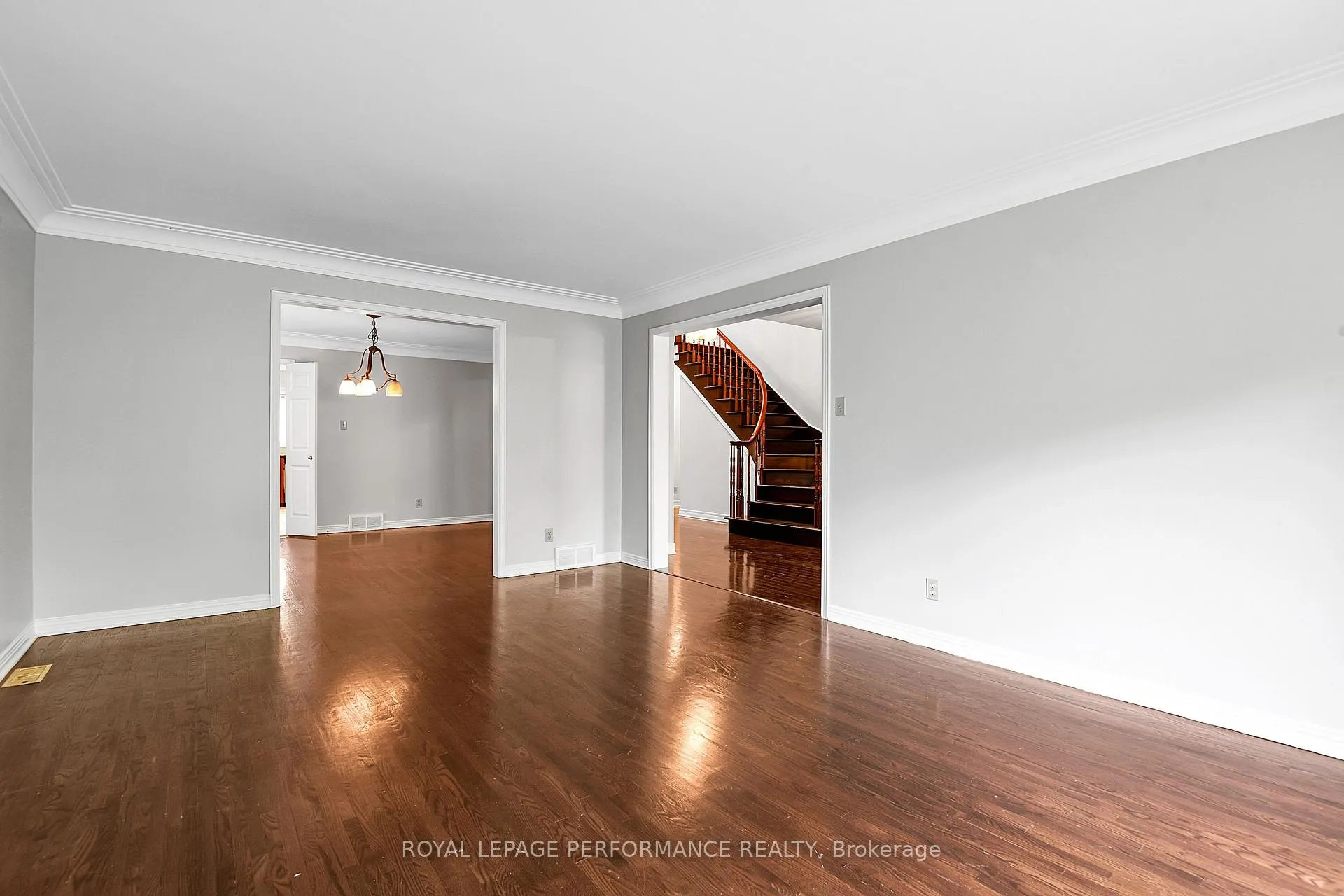 Photo 29 of 2088 Lamira Street, Ottawa, Applewood Acres — HOMEH