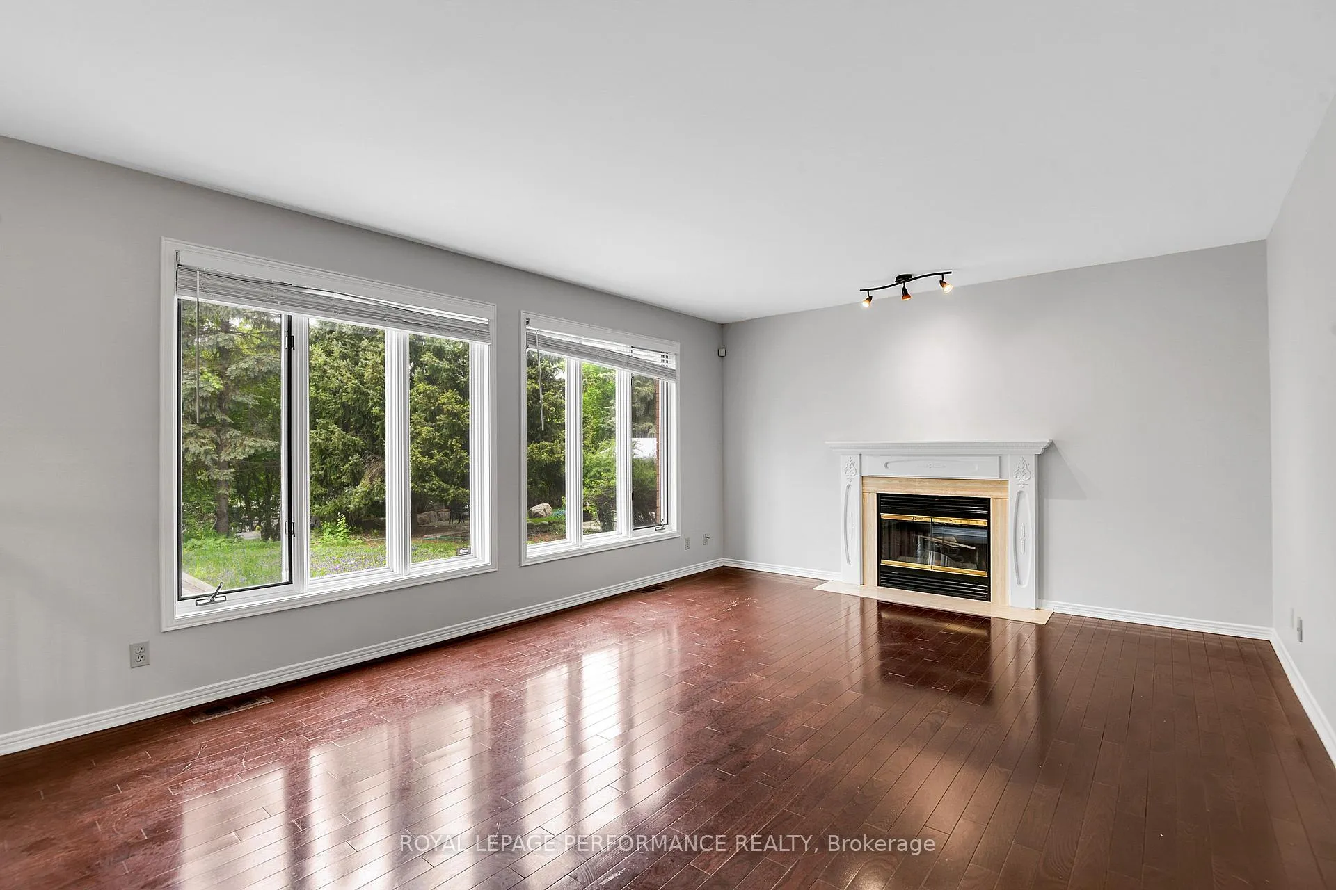 Photo 58 of 2088 Lamira Street, Ottawa, Applewood Acres — HOMEH