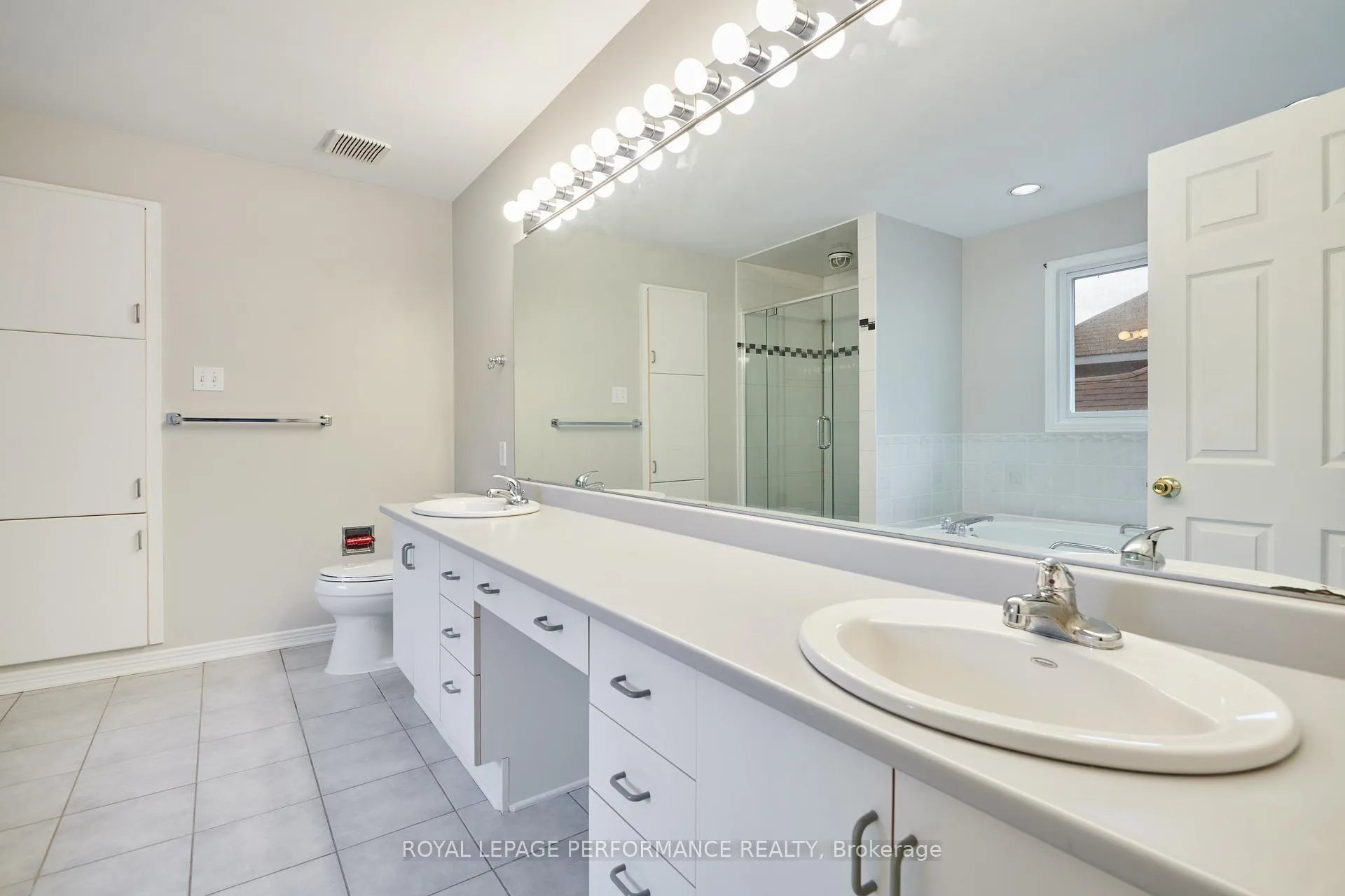 Photo 93 of 2088 Lamira Street, Ottawa, Applewood Acres — HOMEH