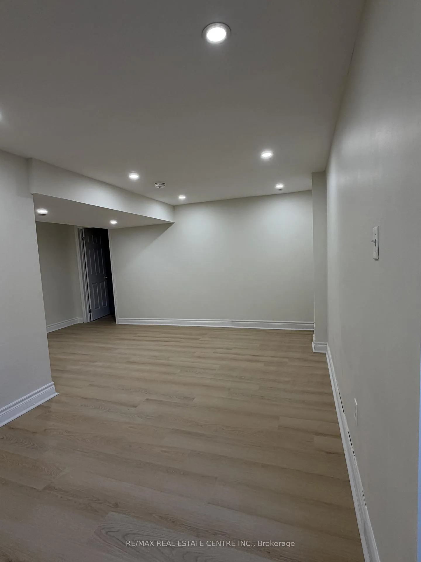 Photo 8 of Unit Bsmt, 10 Sheldon Drive, Ajax, Central — HOMEH