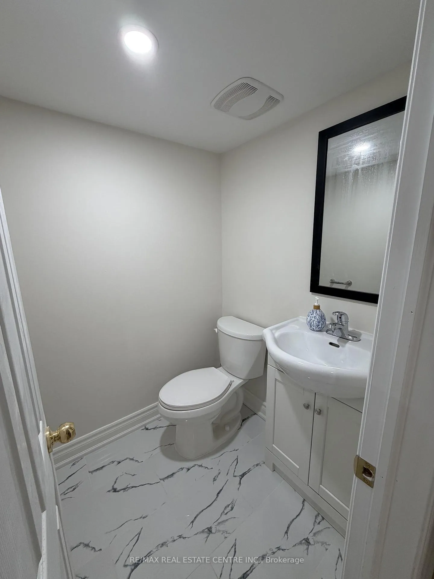 Photo 14 of Unit Bsmt, 10 Sheldon Drive, Ajax, Central — HOMEH