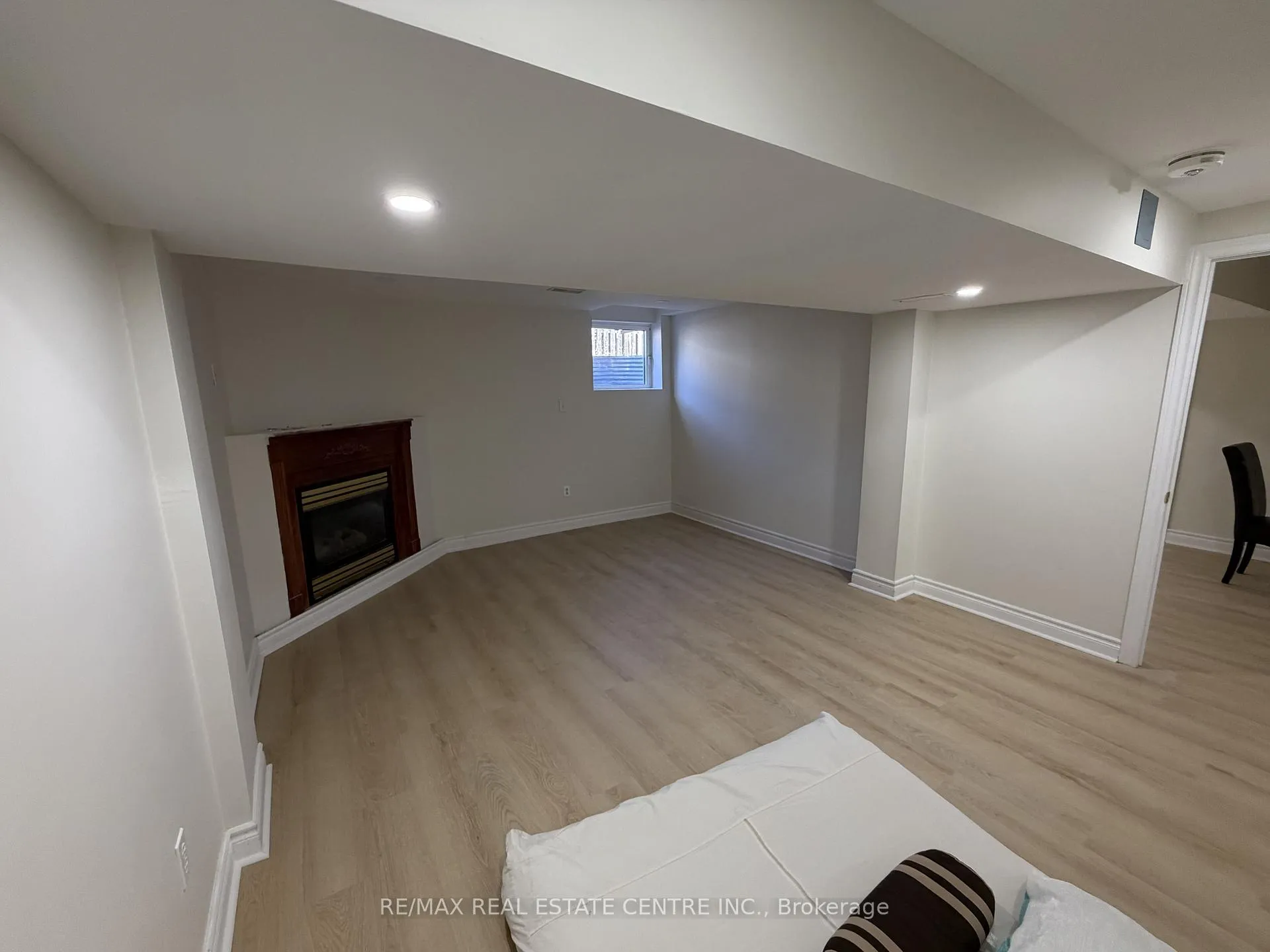 Photo 15 of Unit Bsmt, 10 Sheldon Drive, Ajax, Central — HOMEH