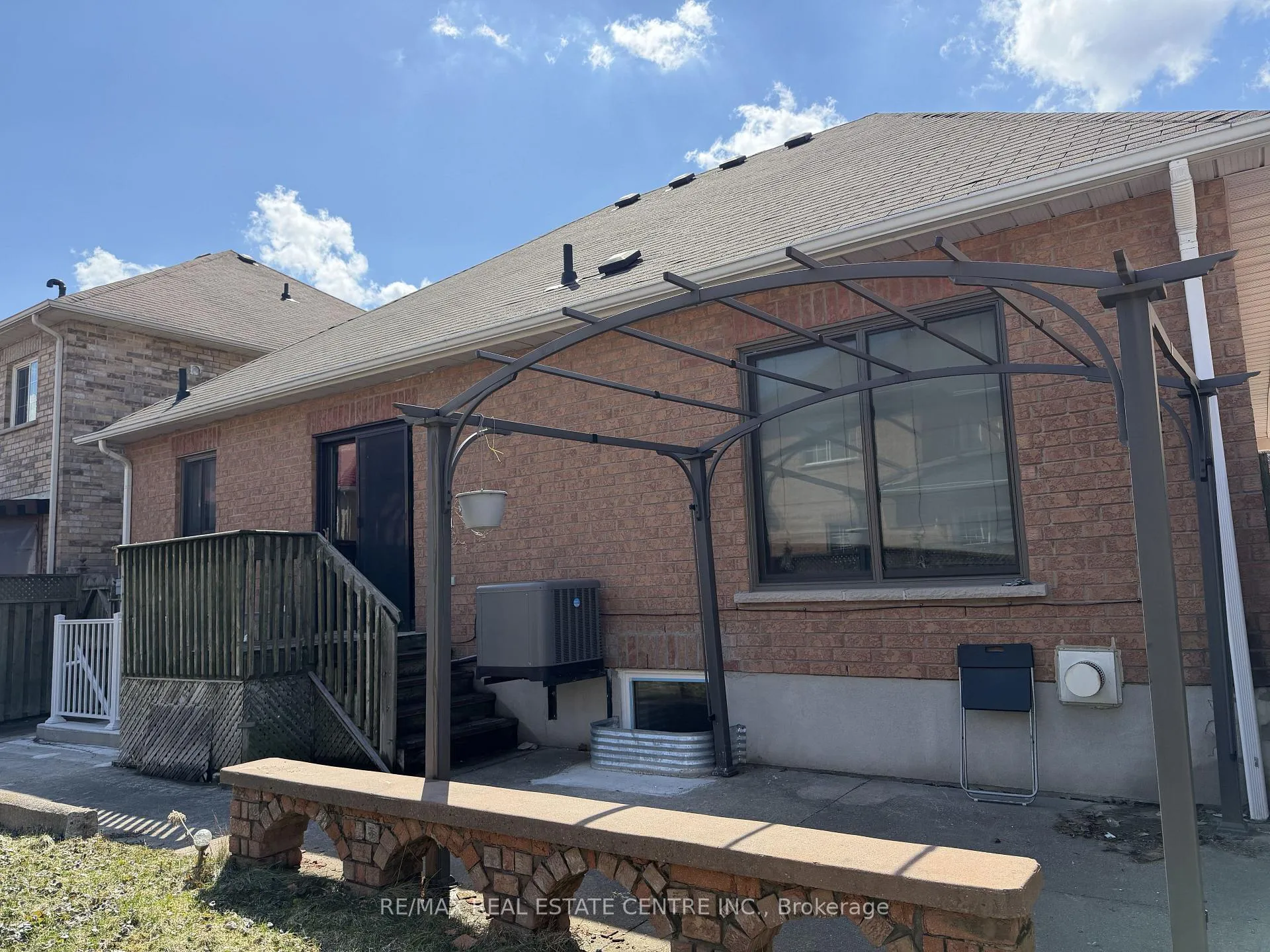 Photo 18 of Unit Bsmt, 10 Sheldon Drive, Ajax, Central — HOMEH