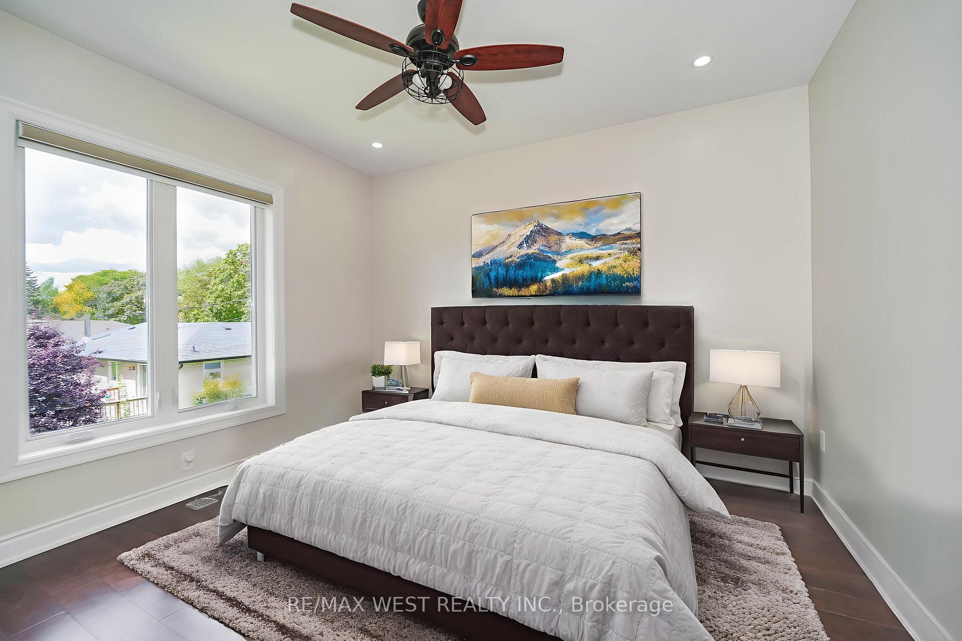 Photo 6 of 106 Celestine Drive, Etobicoke, Willowridge-Martingrove-Richview — HOMEH