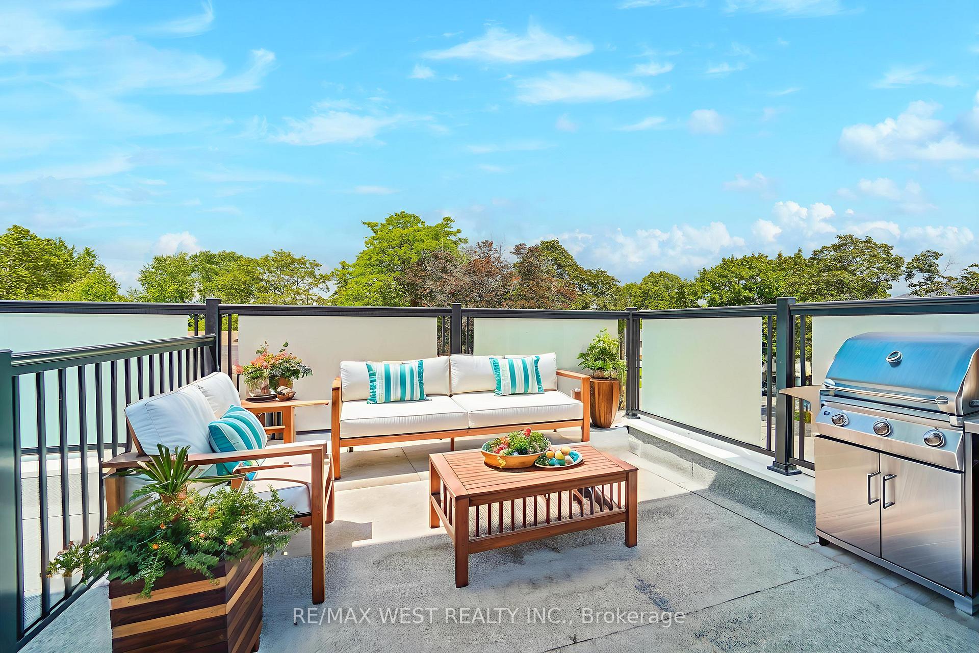 Photo 9 of 106 Celestine Drive, Etobicoke, Willowridge-Martingrove-Richview — HOMEH