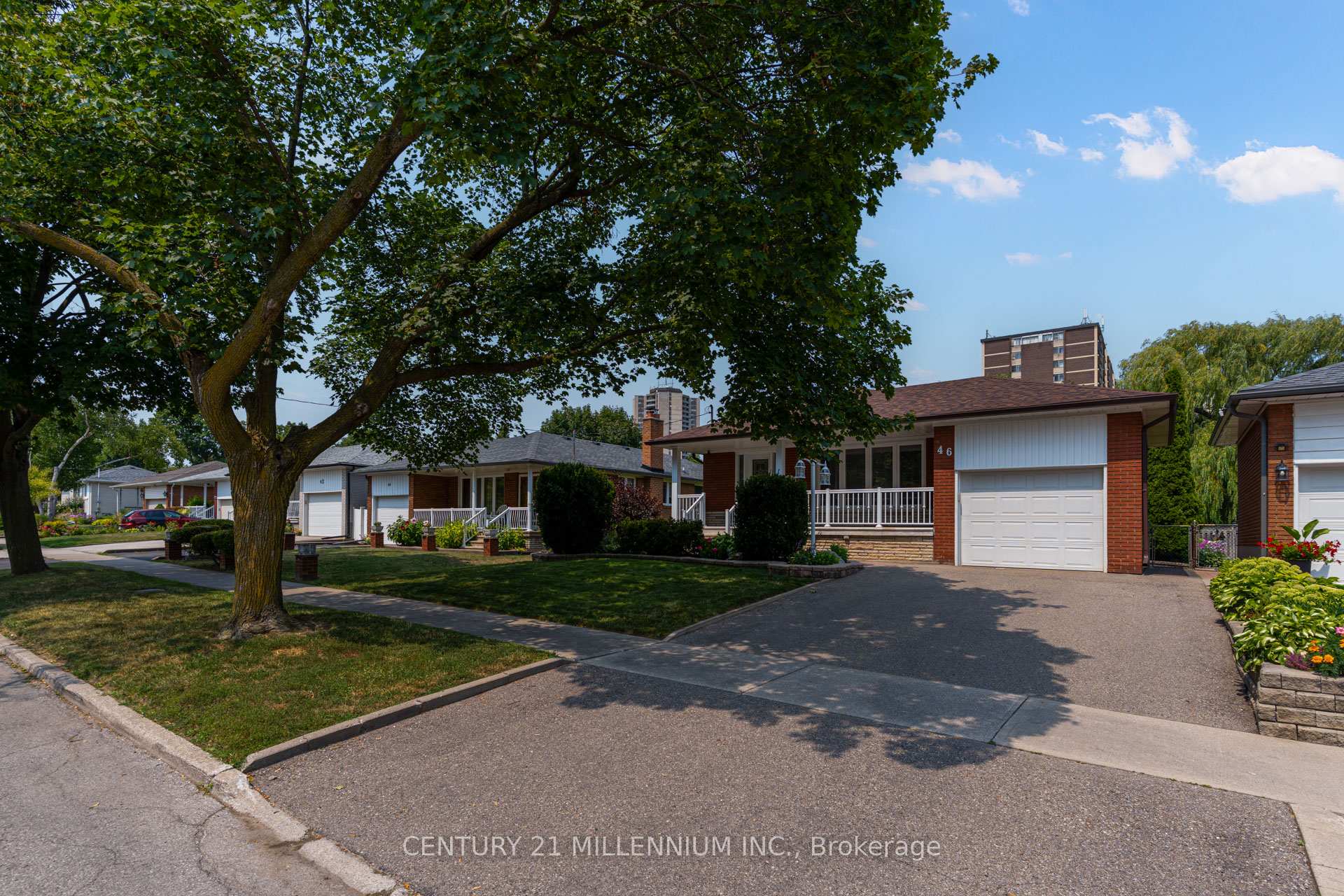 Photo 30 of 46 Northcrest Road, Etobicoke, Kingsview Village-The Westway — HOMEH