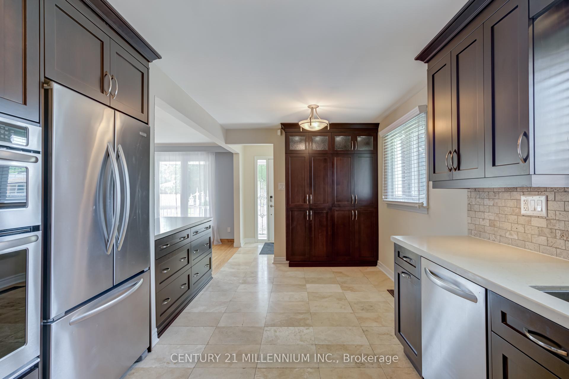 Photo 38 of 46 Northcrest Road, Etobicoke, Kingsview Village-The Westway — HOMEH