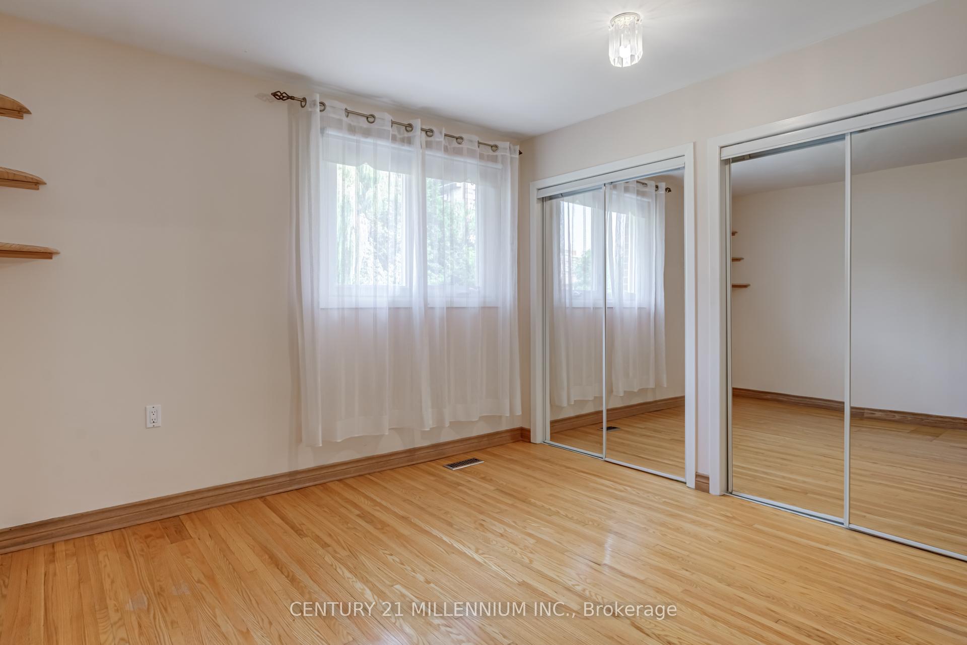 Photo 37 of 46 Northcrest Road, Etobicoke, Kingsview Village-The Westway — HOMEH
