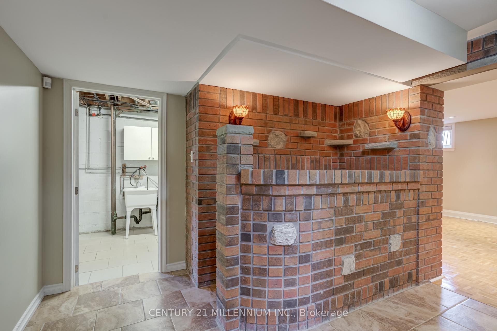 Photo 26 of 46 Northcrest Road, Etobicoke, Kingsview Village-The Westway — HOMEH
