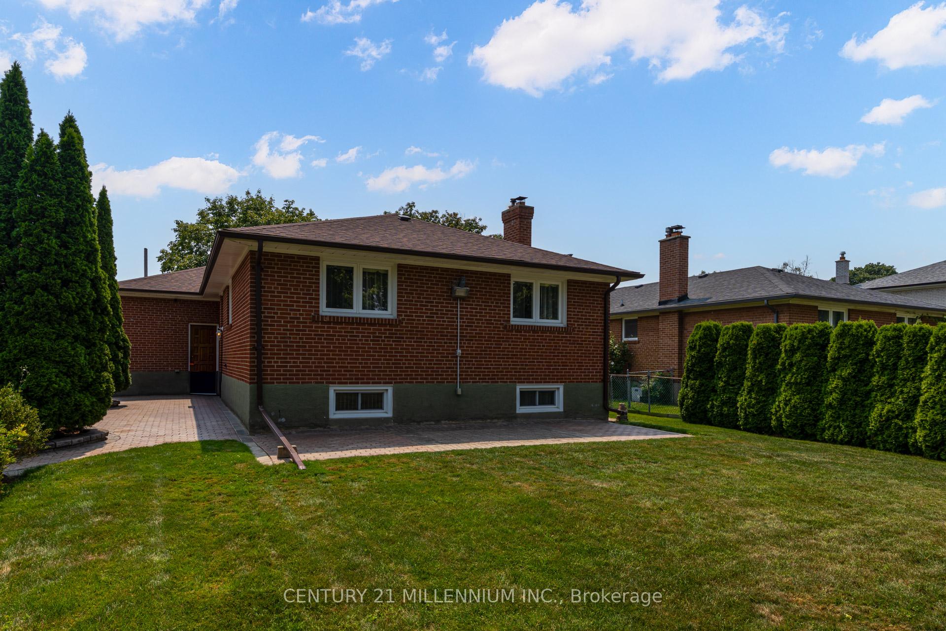 Photo 33 of 46 Northcrest Road, Etobicoke, Kingsview Village-The Westway — HOMEH