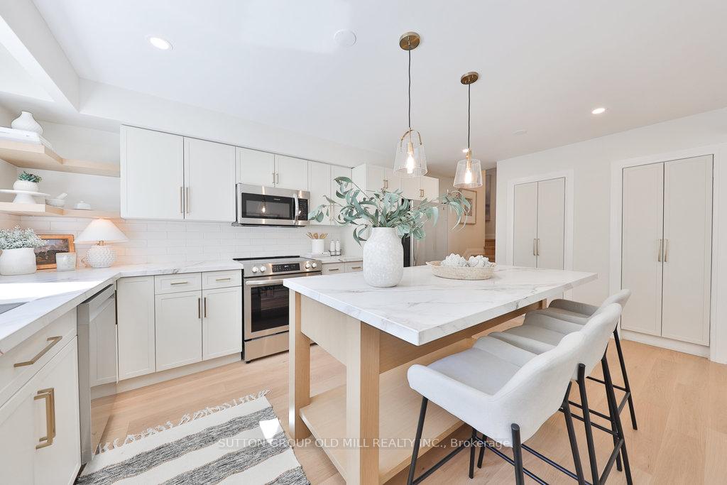 Photo 9 of 36 Laurelwood Crescent, Etobicoke, Willowridge-Martingrove-Richview — HOMEH