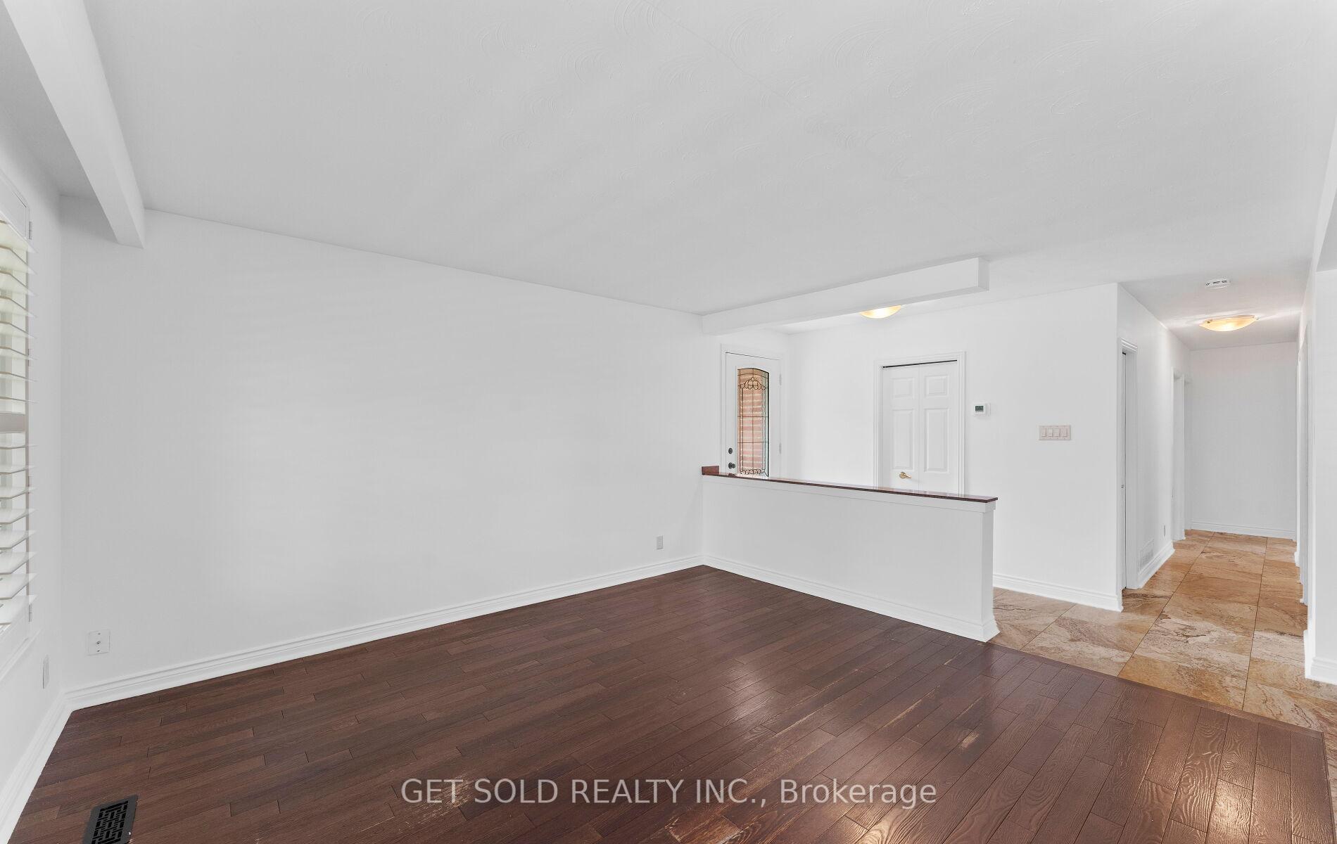 Photo 16 of 90 Celestine Drive, Etobicoke, Willowridge-Martingrove-Richview — HOMEH