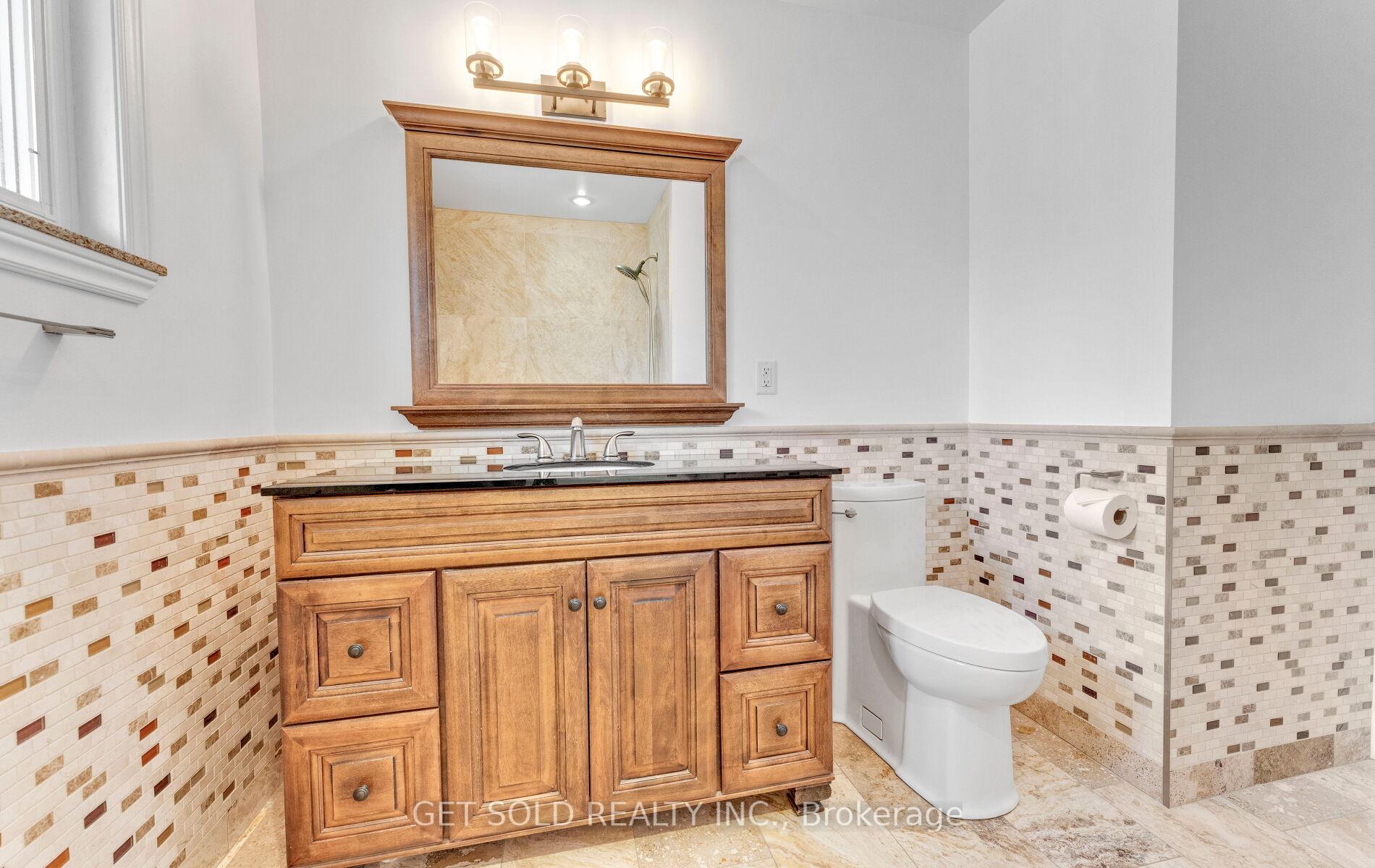 Photo 12 of 90 Celestine Drive, Etobicoke, Willowridge-Martingrove-Richview — HOMEH