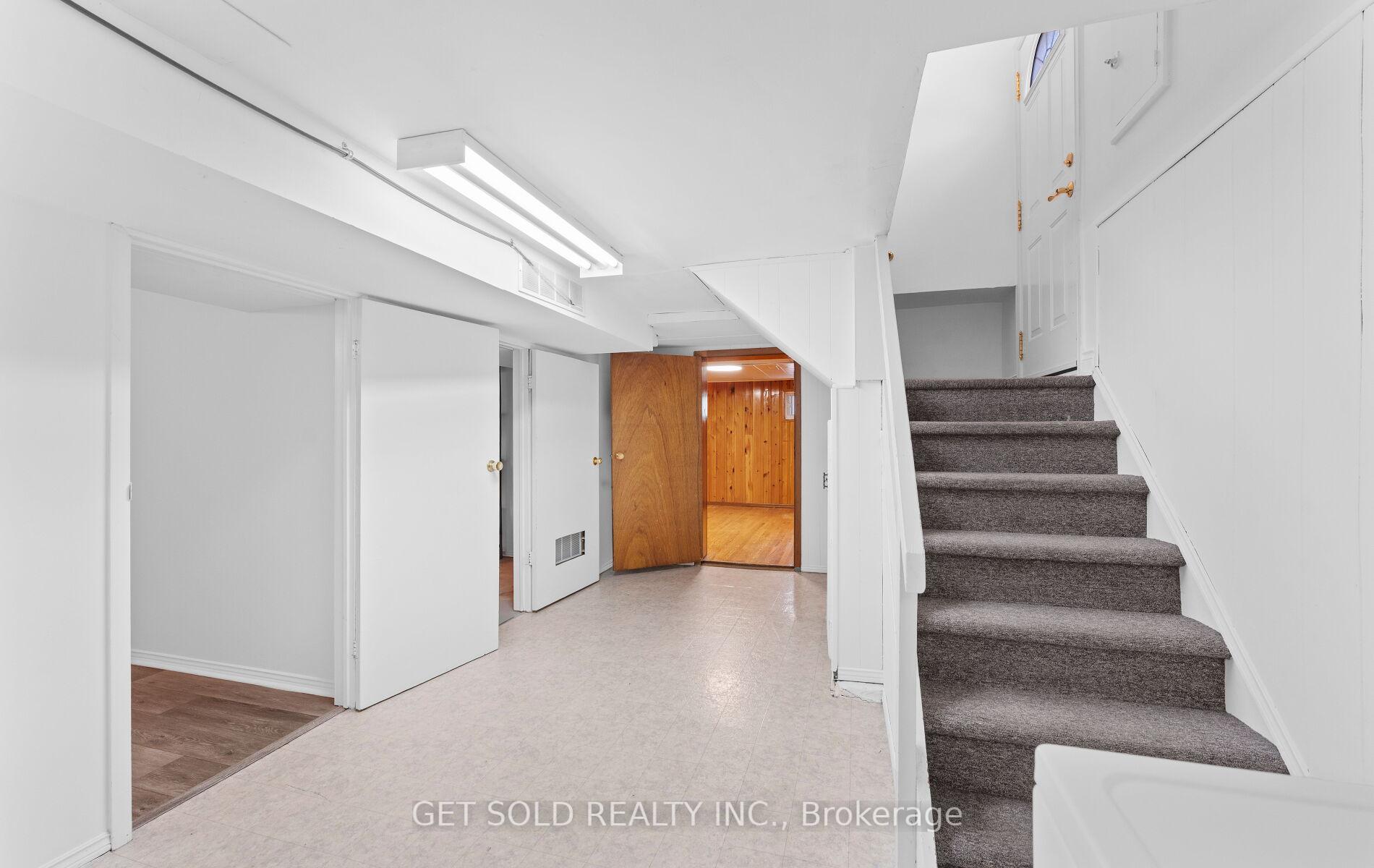 Photo 40 of 90 Celestine Drive, Etobicoke, Willowridge-Martingrove-Richview — HOMEH