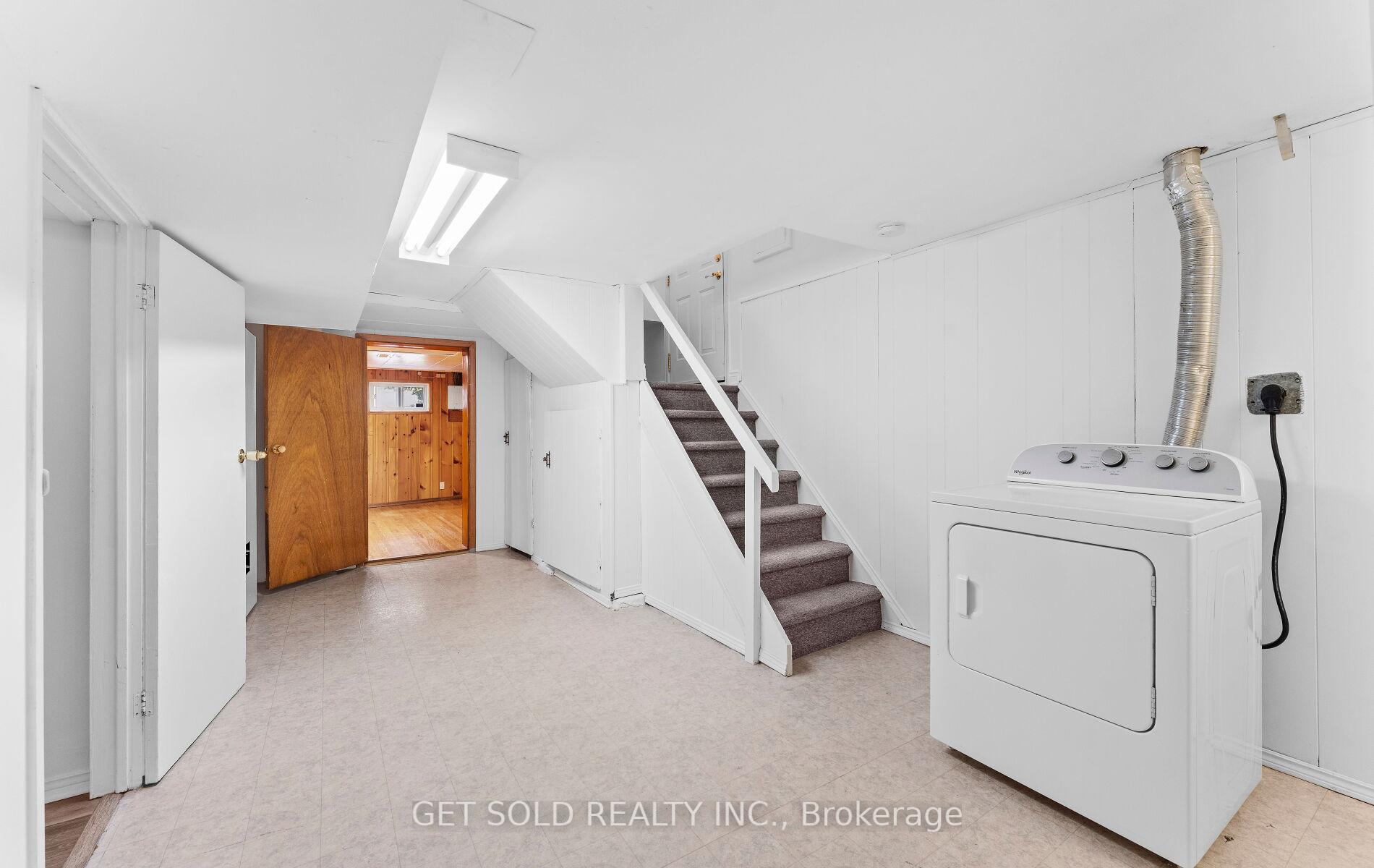 Photo 29 of 90 Celestine Drive, Etobicoke, Willowridge-Martingrove-Richview — HOMEH