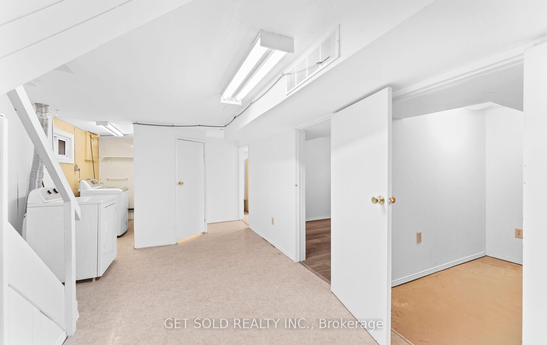 Photo 30 of 90 Celestine Drive, Etobicoke, Willowridge-Martingrove-Richview — HOMEH