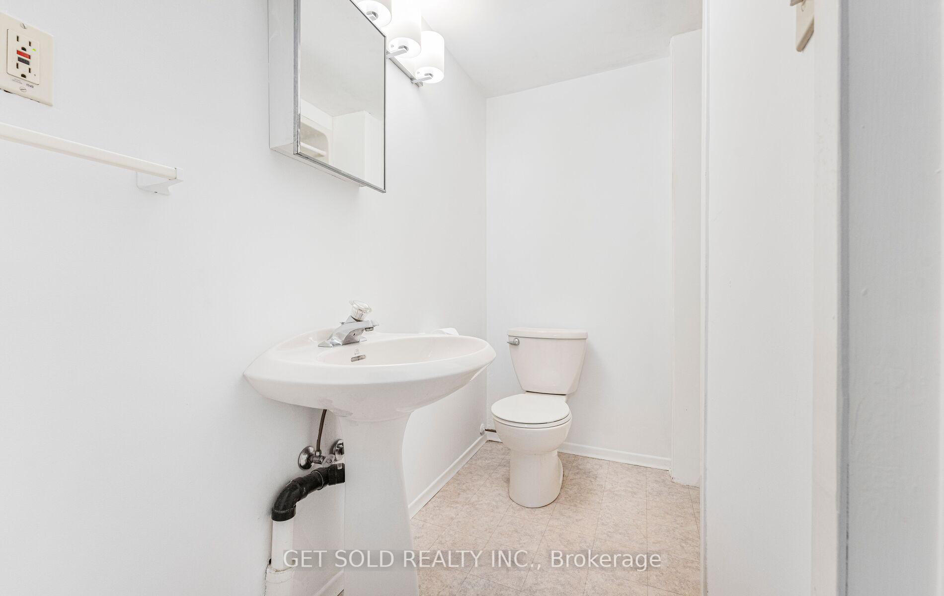 Photo 41 of 90 Celestine Drive, Etobicoke, Willowridge-Martingrove-Richview — HOMEH