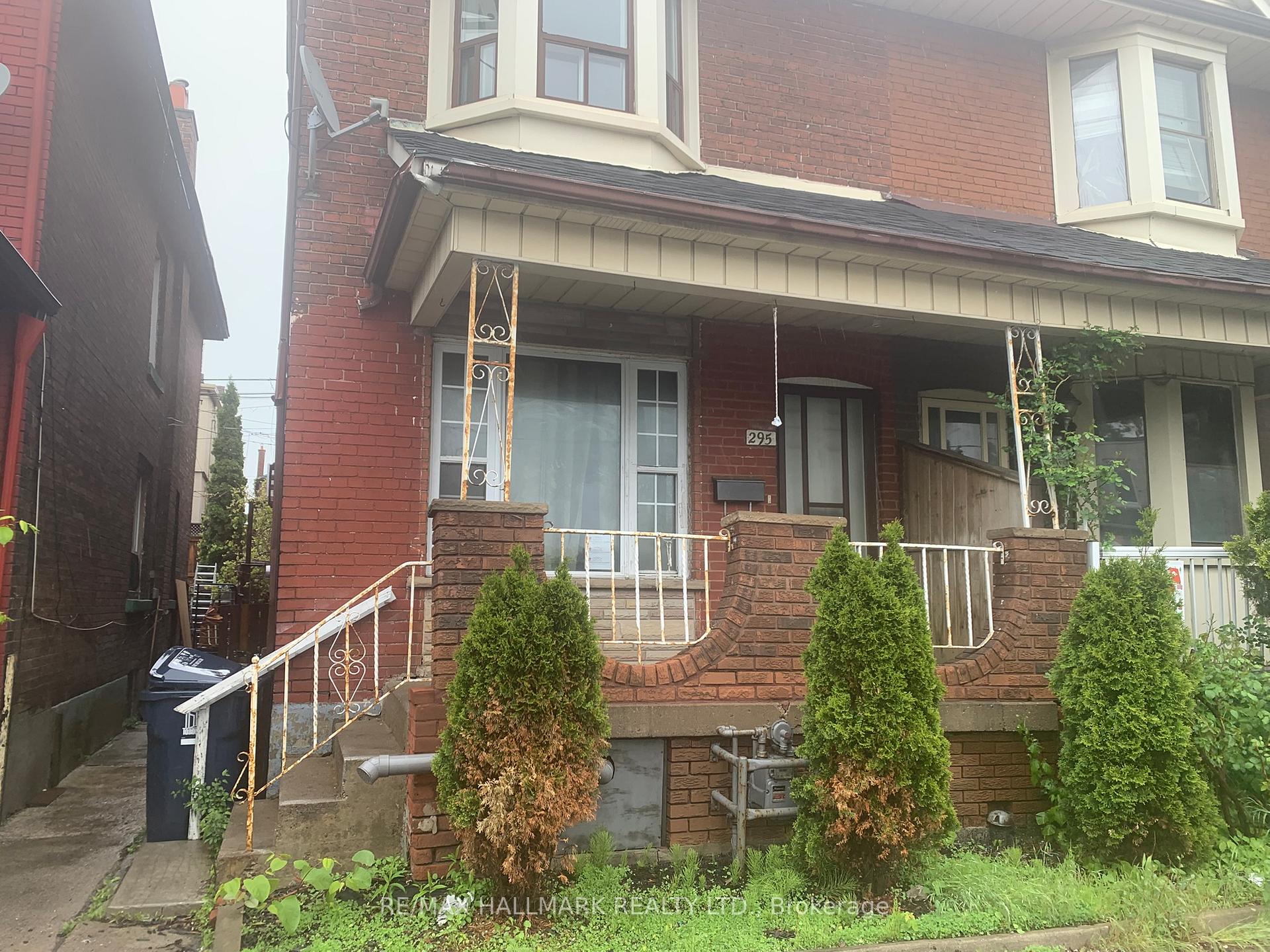 Front of 295 Old Weston Road