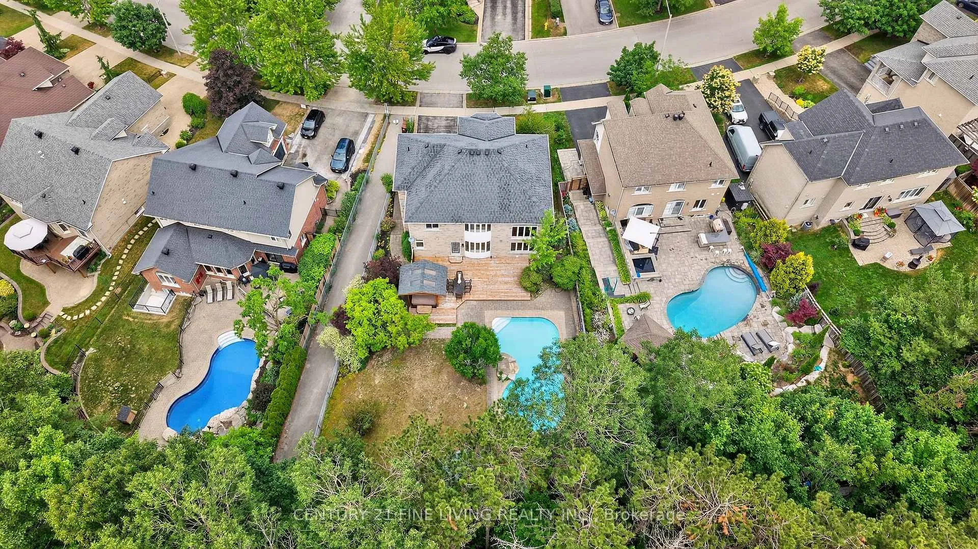 Photo 256 of 46 Cumming Drive, Barrie, Ardagh — HOMEH