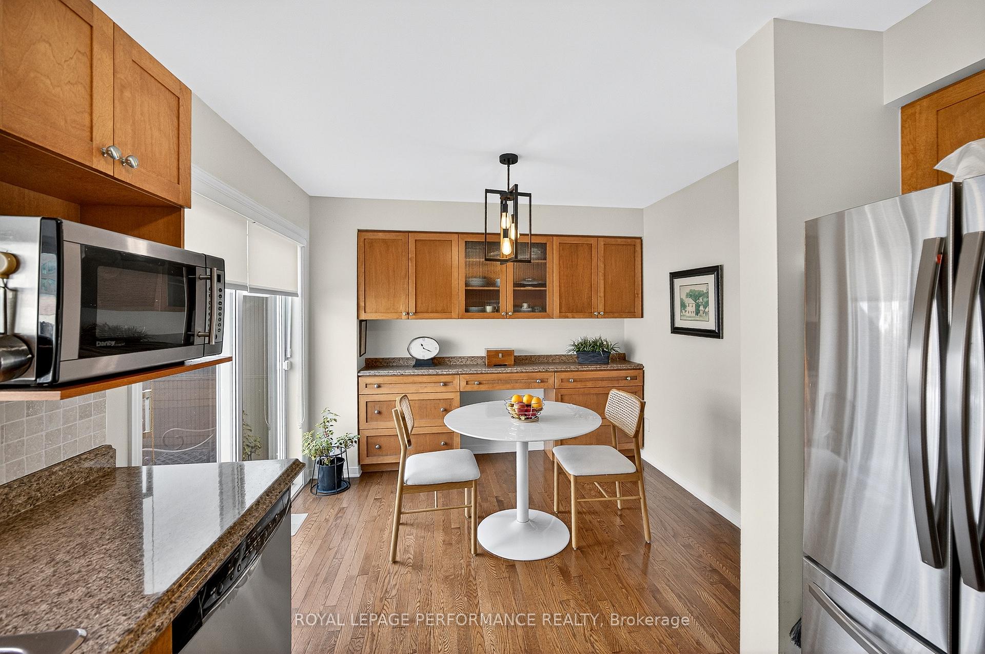 Photo 15 of 9 Panorama Private, Ottawa, Ottawa West — HOMEH