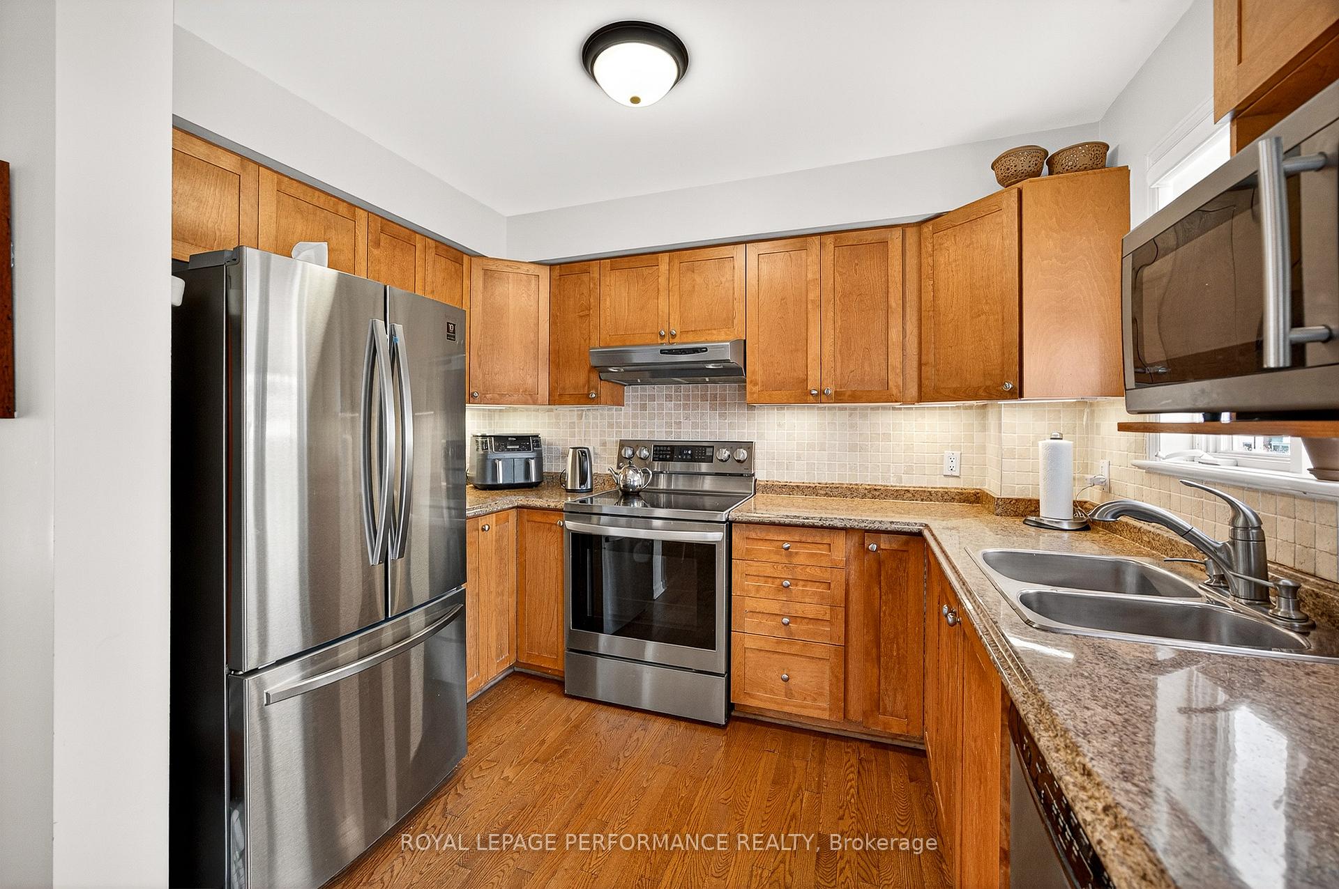 Photo 17 of 9 Panorama Private, Ottawa, Ottawa West — HOMEH