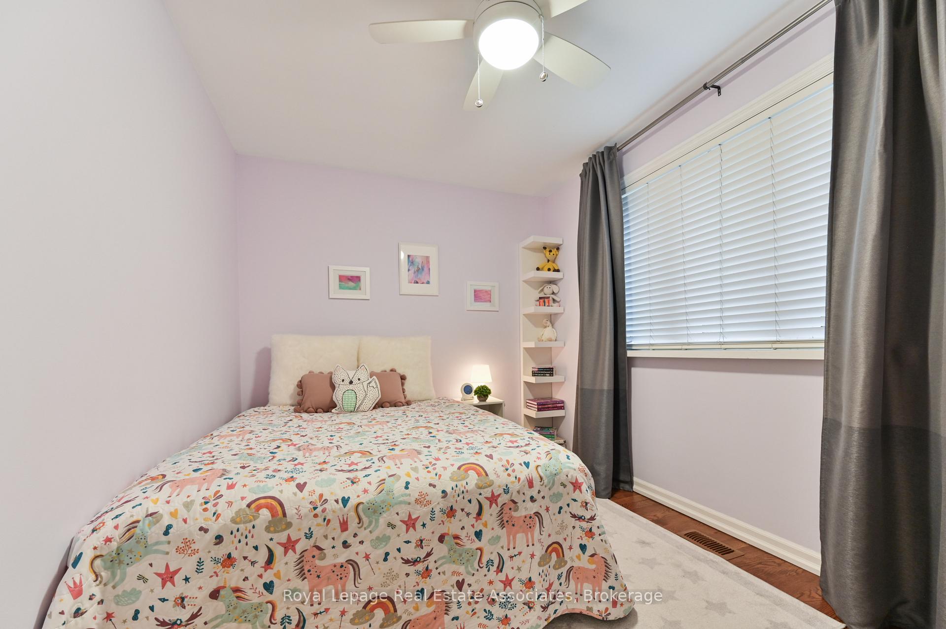 Photo 21 of 39 Shipley Road, Etobicoke, Willowridge-Martingrove-Richview — HOMEH