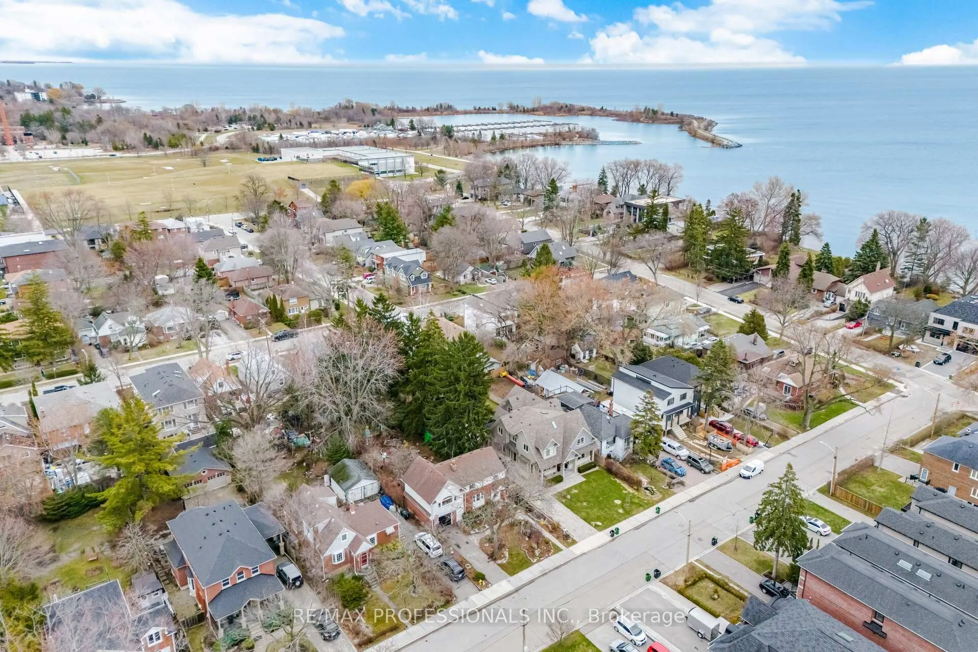 Photo 1 of 15 Twenty-Seventh Street, Etobicoke, Long Branch — HOMEH