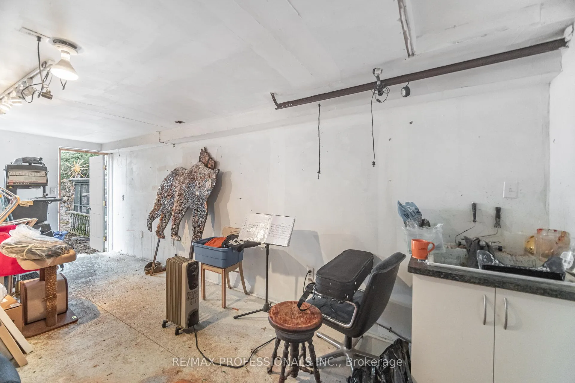 Photo 42 of 15 Twenty-Seventh Street, Etobicoke, Long Branch — HOMEH