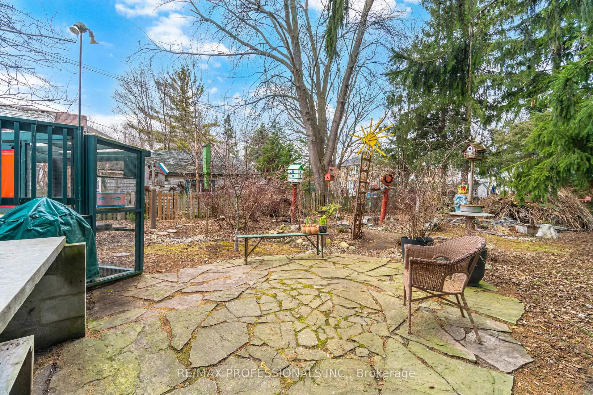 Photo 43 of 15 Twenty-Seventh Street, Etobicoke, Long Branch — HOMEH