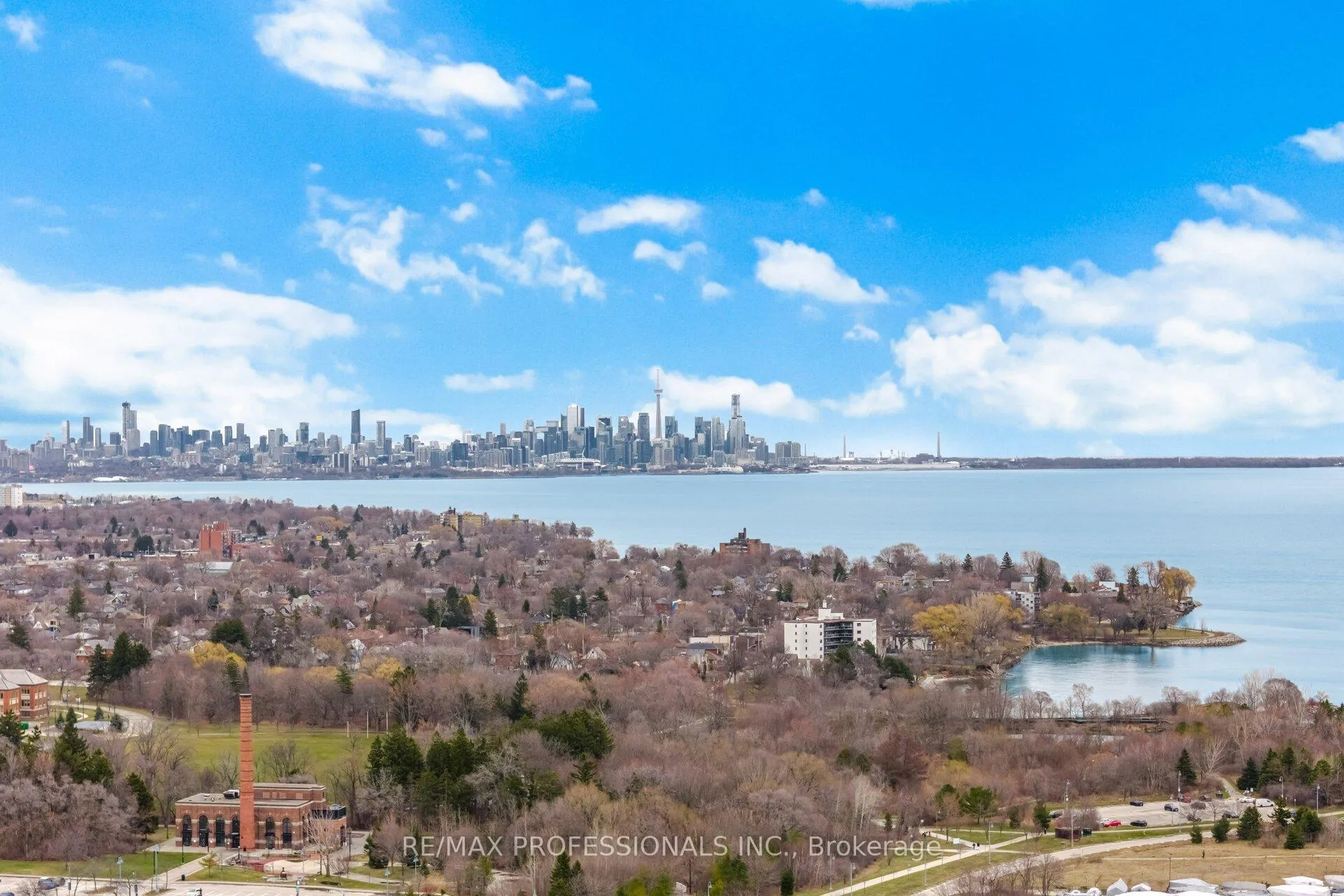 Photo 46 of 15 Twenty-Seventh Street, Etobicoke, Long Branch — HOMEH