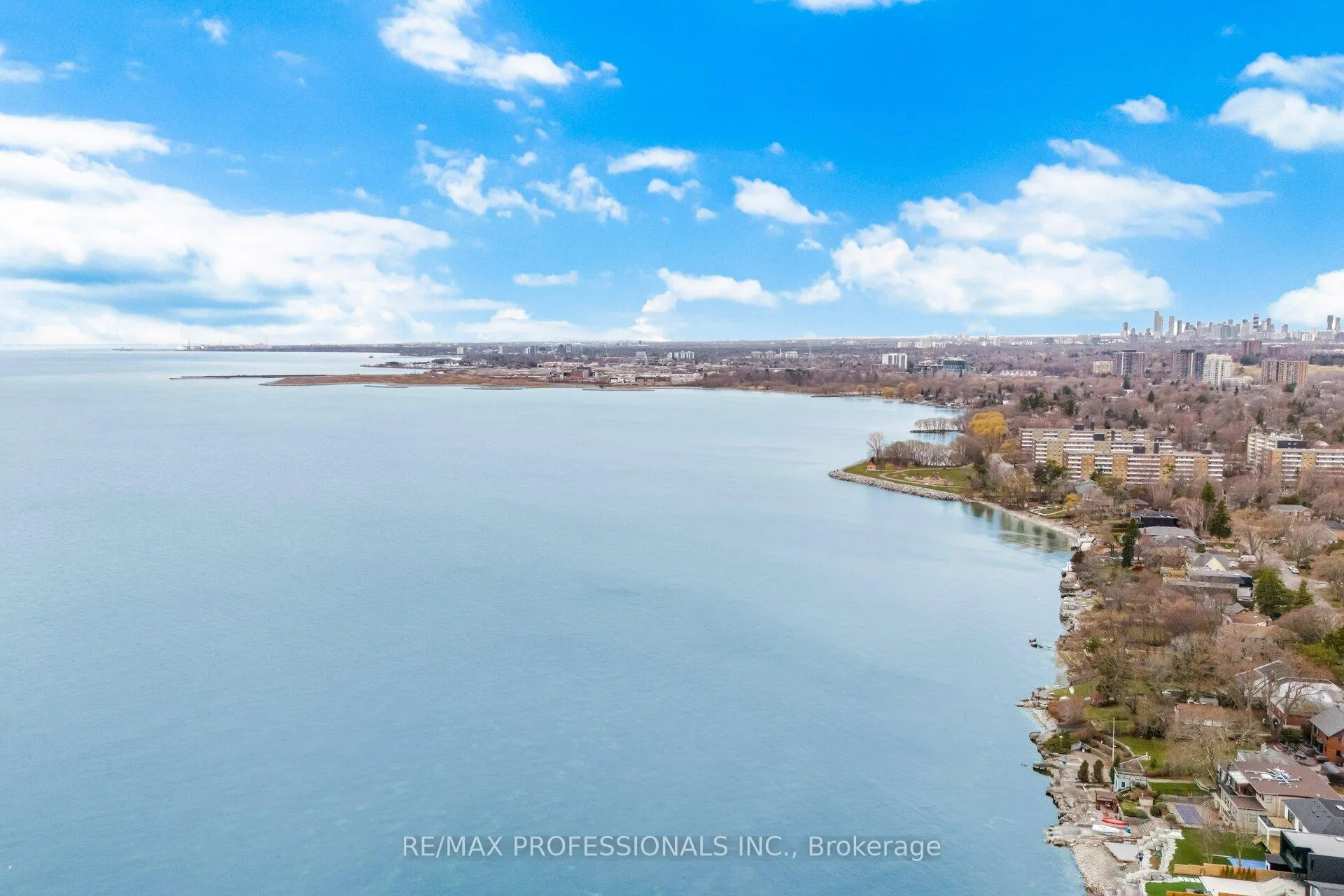 Photo 48 of 15 Twenty-Seventh Street, Etobicoke, Long Branch — HOMEH