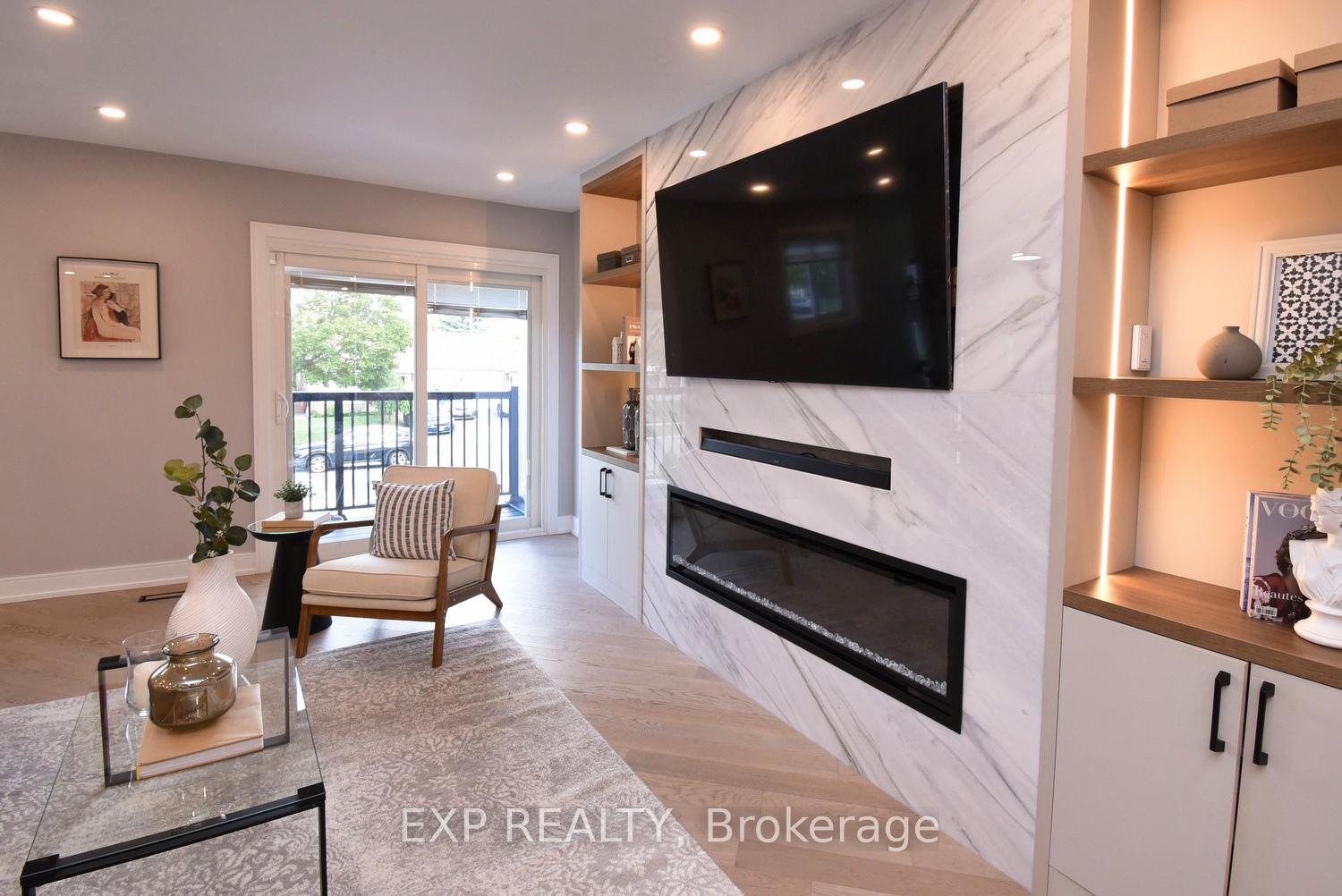 Photo 3 of 179 Willowridge Road, Etobicoke, Willowridge-Martingrove-Richview — HOMEH