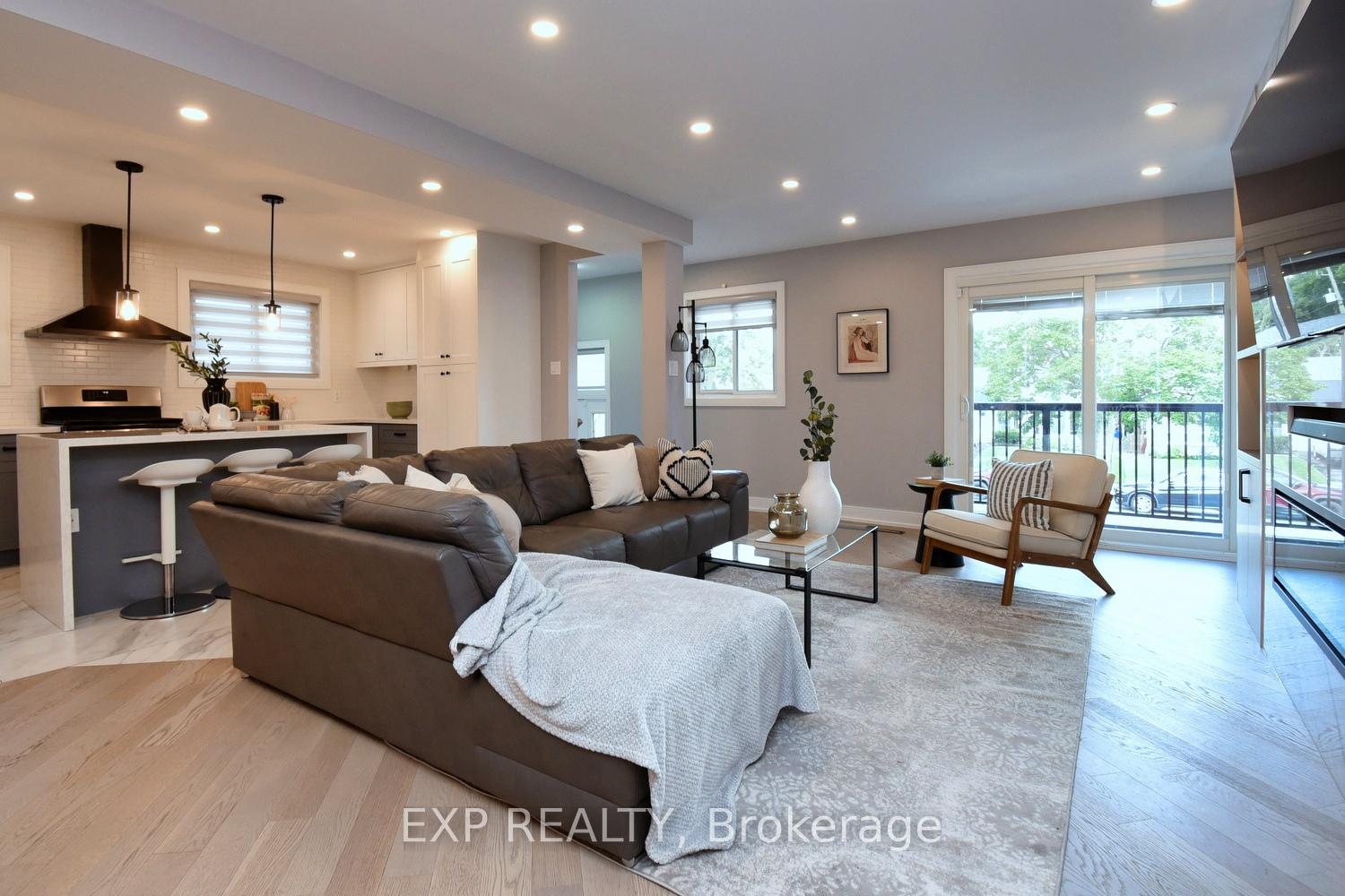 Photo 6 of 179 Willowridge Road, Etobicoke, Willowridge-Martingrove-Richview — HOMEH