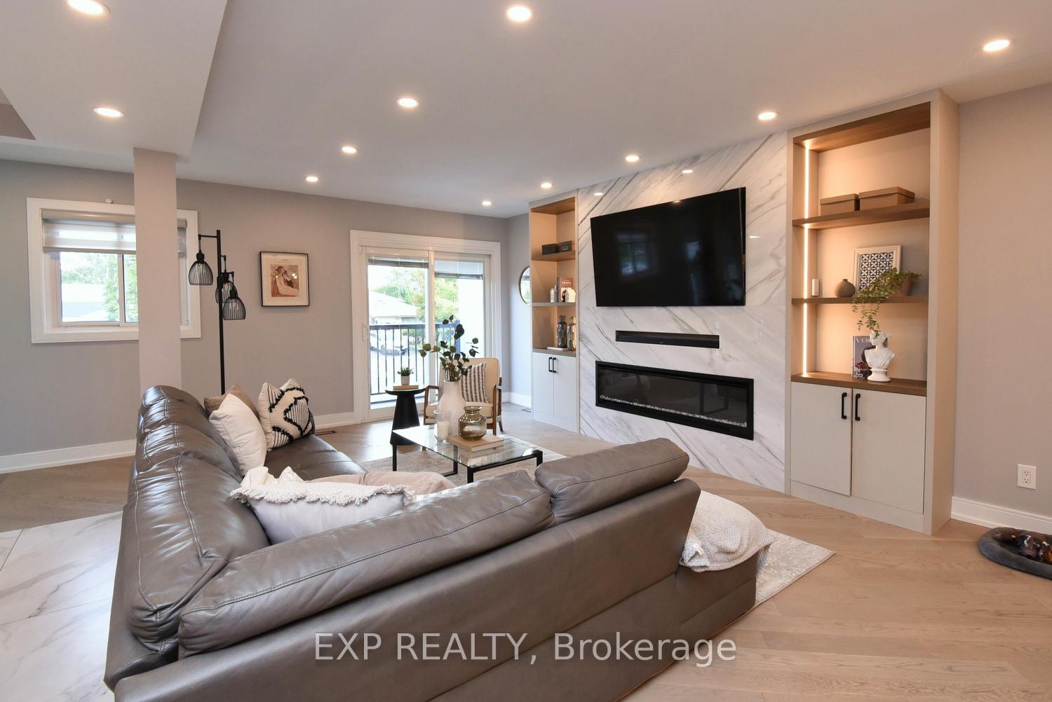 Photo 7 of 179 Willowridge Road, Etobicoke, Willowridge-Martingrove-Richview — HOMEH
