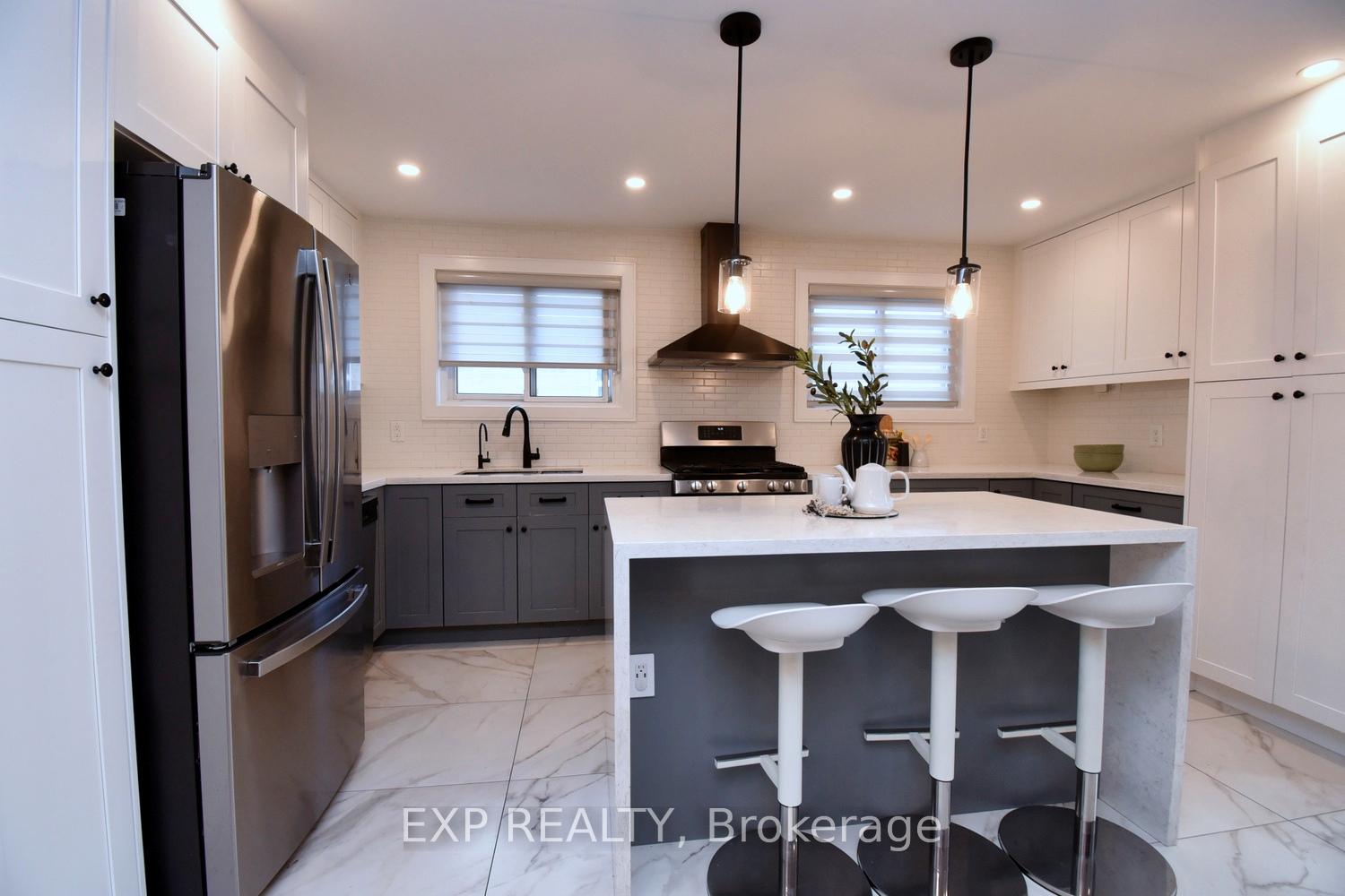 Photo 11 of 179 Willowridge Road, Etobicoke, Willowridge-Martingrove-Richview — HOMEH