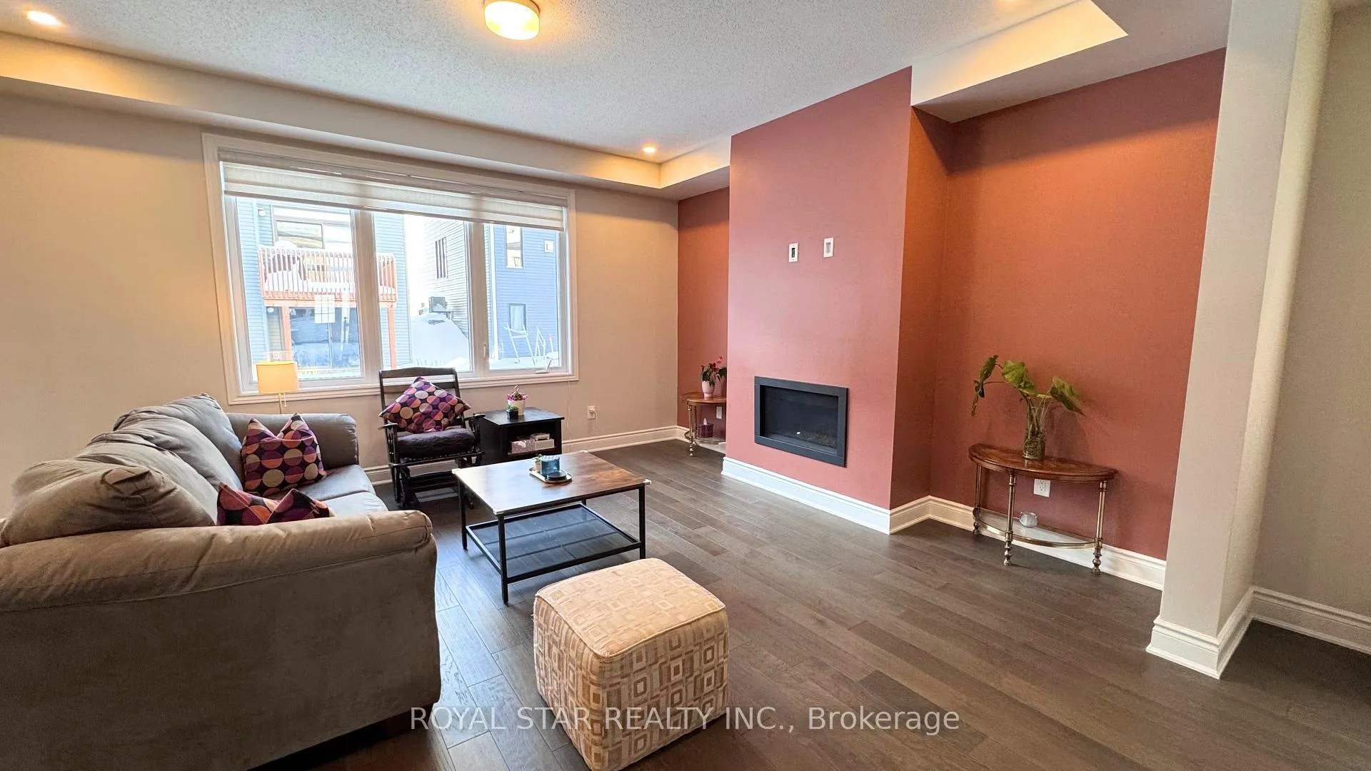 Photo 8 of 25 Racemose Street, Ottawa, Barrhaven - Half Moon Bay — HOMEH