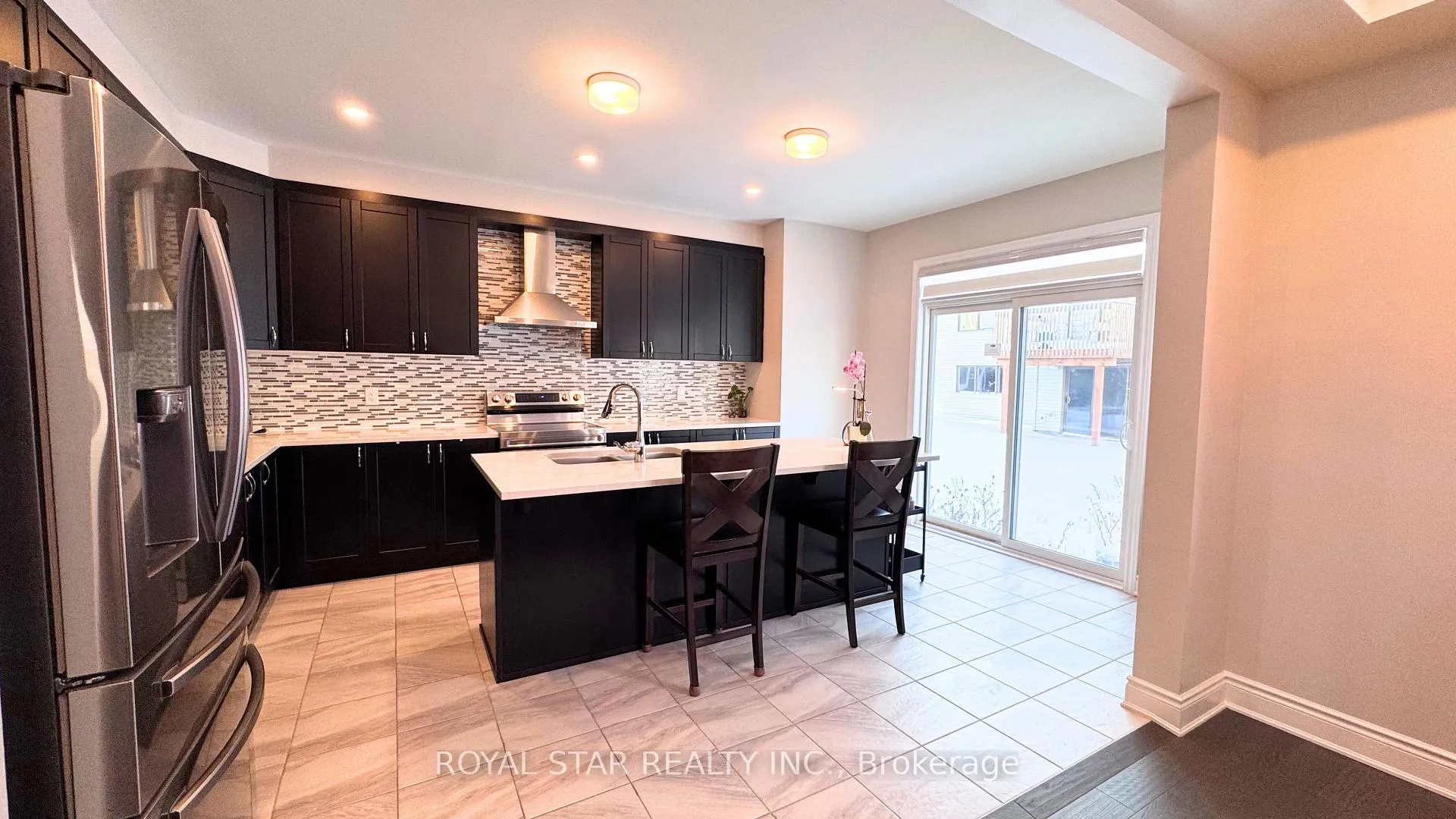 Photo 11 of 25 Racemose Street, Ottawa, Barrhaven - Half Moon Bay — HOMEH