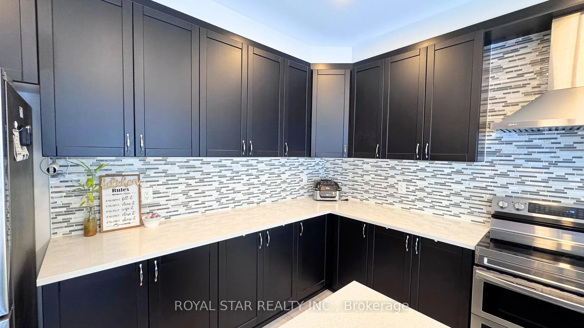 Photo 15 of 25 Racemose Street, Ottawa, Barrhaven - Half Moon Bay — HOMEH