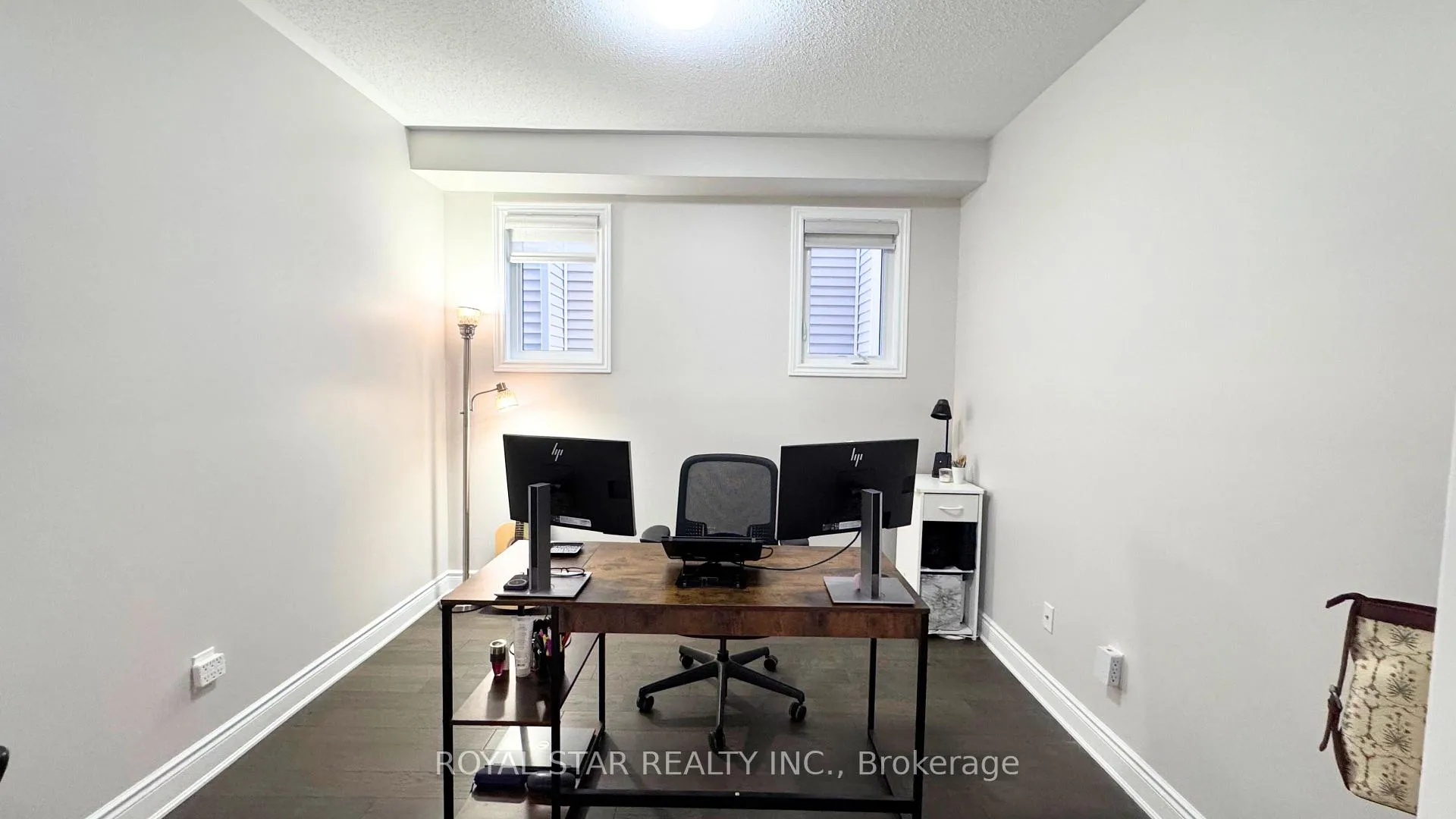 Photo 19 of 25 Racemose Street, Ottawa, Barrhaven - Half Moon Bay — HOMEH