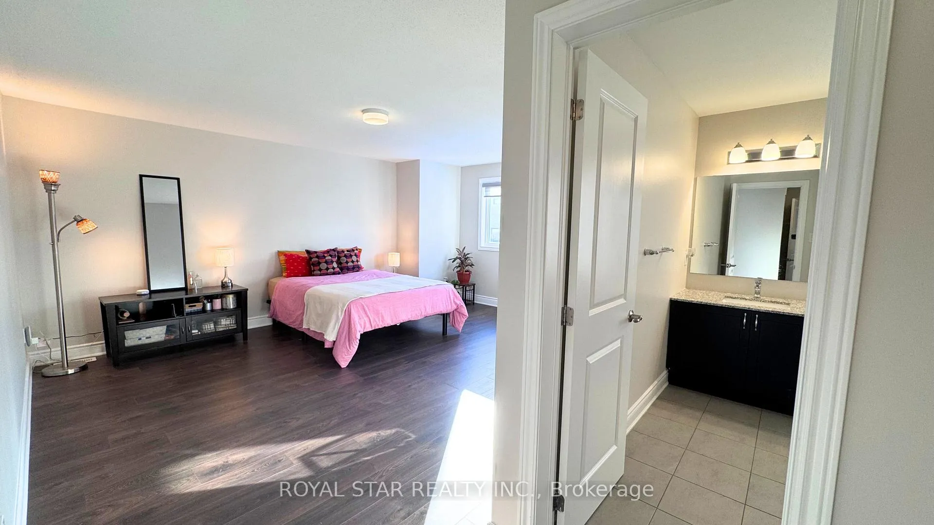 Photo 26 of 25 Racemose Street, Ottawa, Barrhaven - Half Moon Bay — HOMEH