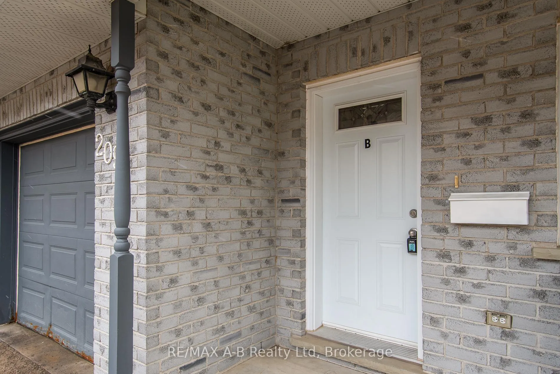 Photo 2 of 209 Jacob Street, Wilmot — HOMEH