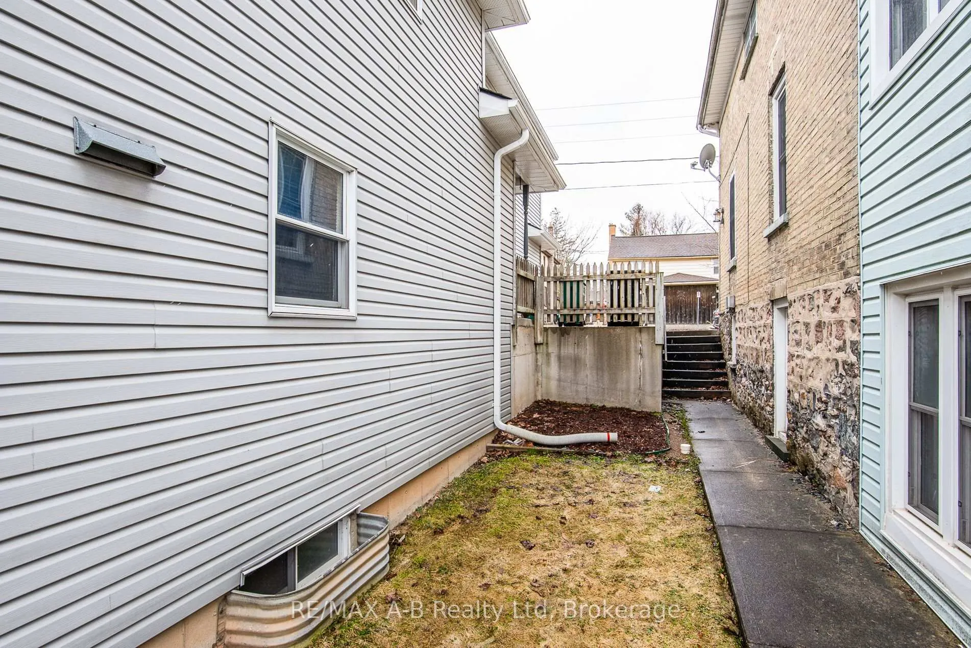 Photo 7 of 209 Jacob Street, Wilmot — HOMEH