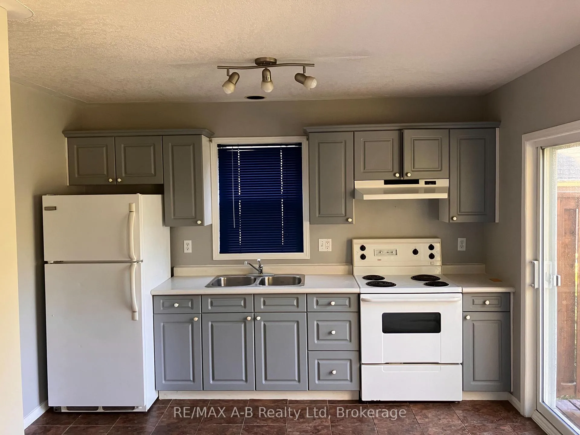Photo 8 of 209 Jacob Street, Wilmot — HOMEH