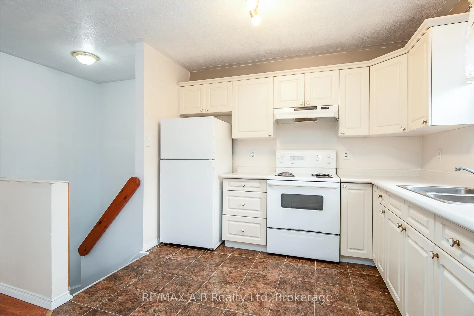 Photo 24 of 209 Jacob Street, Wilmot — HOMEH